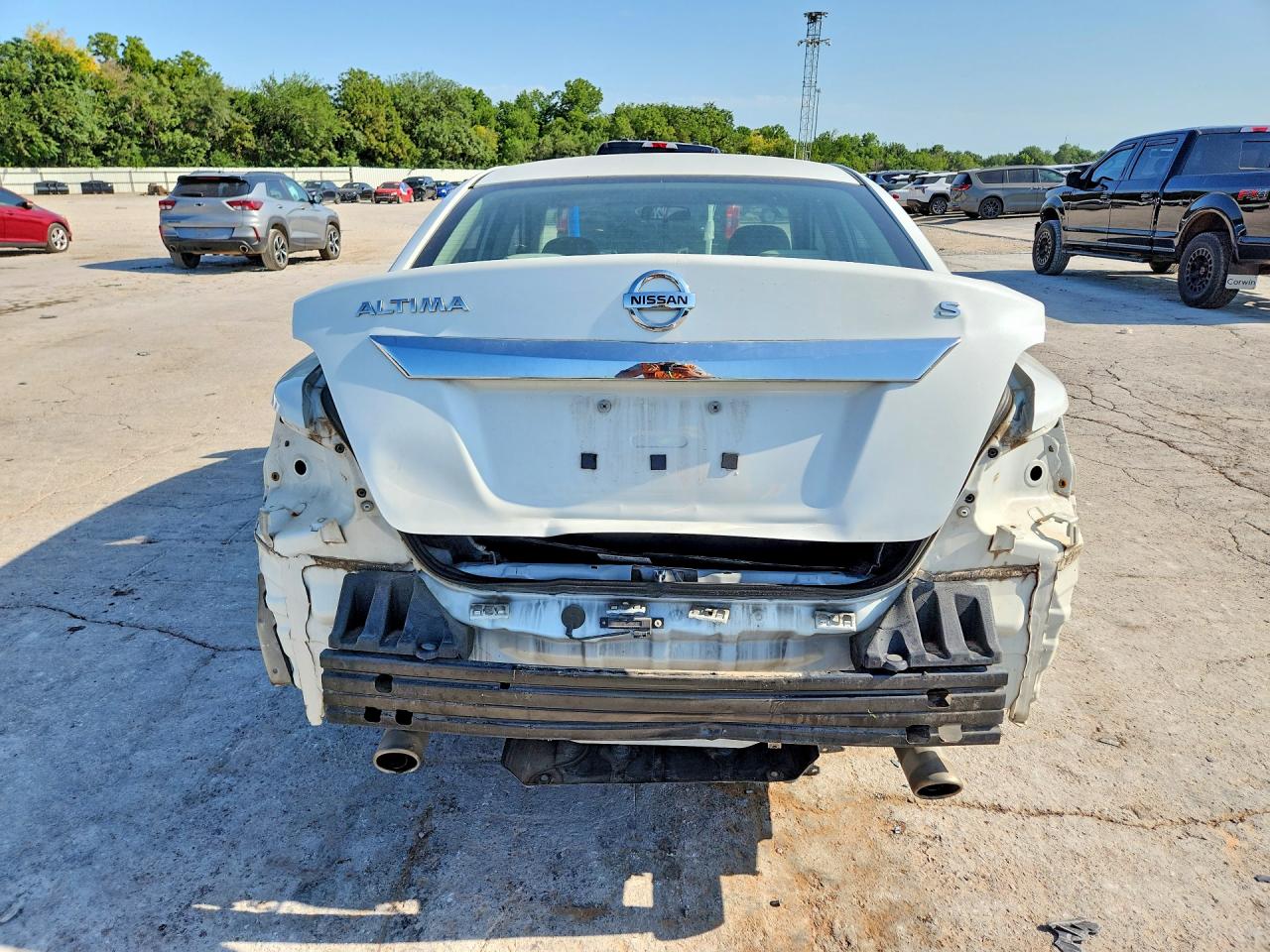 2015 Nissan Altima 2.5 S White vin: 1N4AL3AP9FN369028