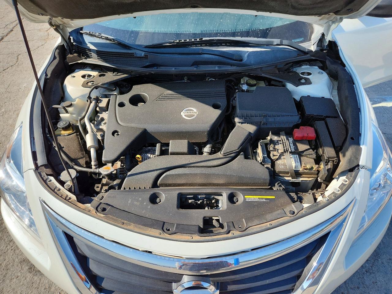 2015 Nissan Altima 2.5 S White vin: 1N4AL3AP9FN369028