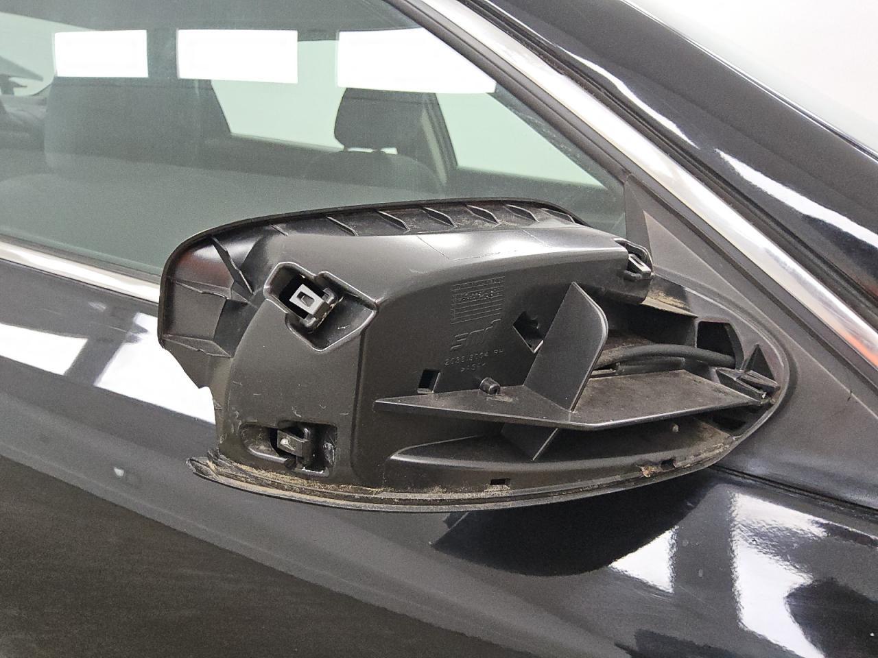 2015 Nissan Altima Black vin: 1N4AL3AP9FN369661 Damage: Right Mirror, Broken, Replacement Required