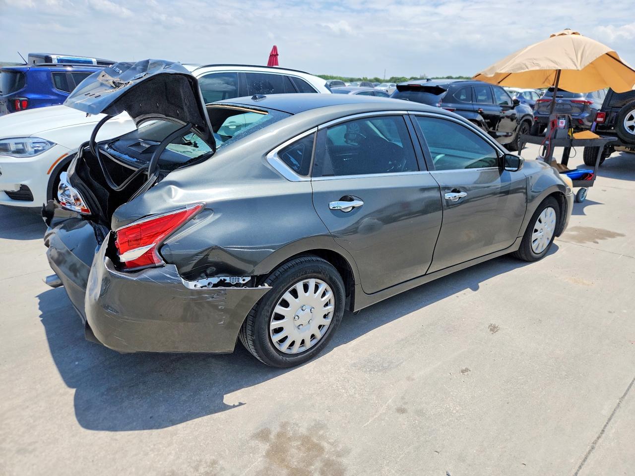 2015 Nissan Altima 2.5 S Gray vin: 1N4AL3AP9FN385021