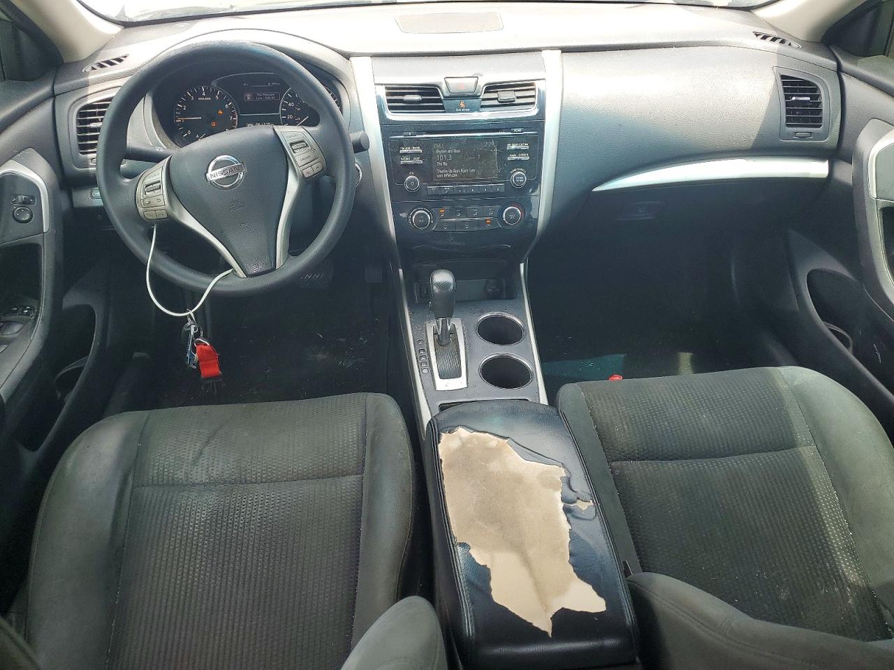 2015 Nissan Altima 2.5 S Silver vin: 1N4AL3AP9FN387917