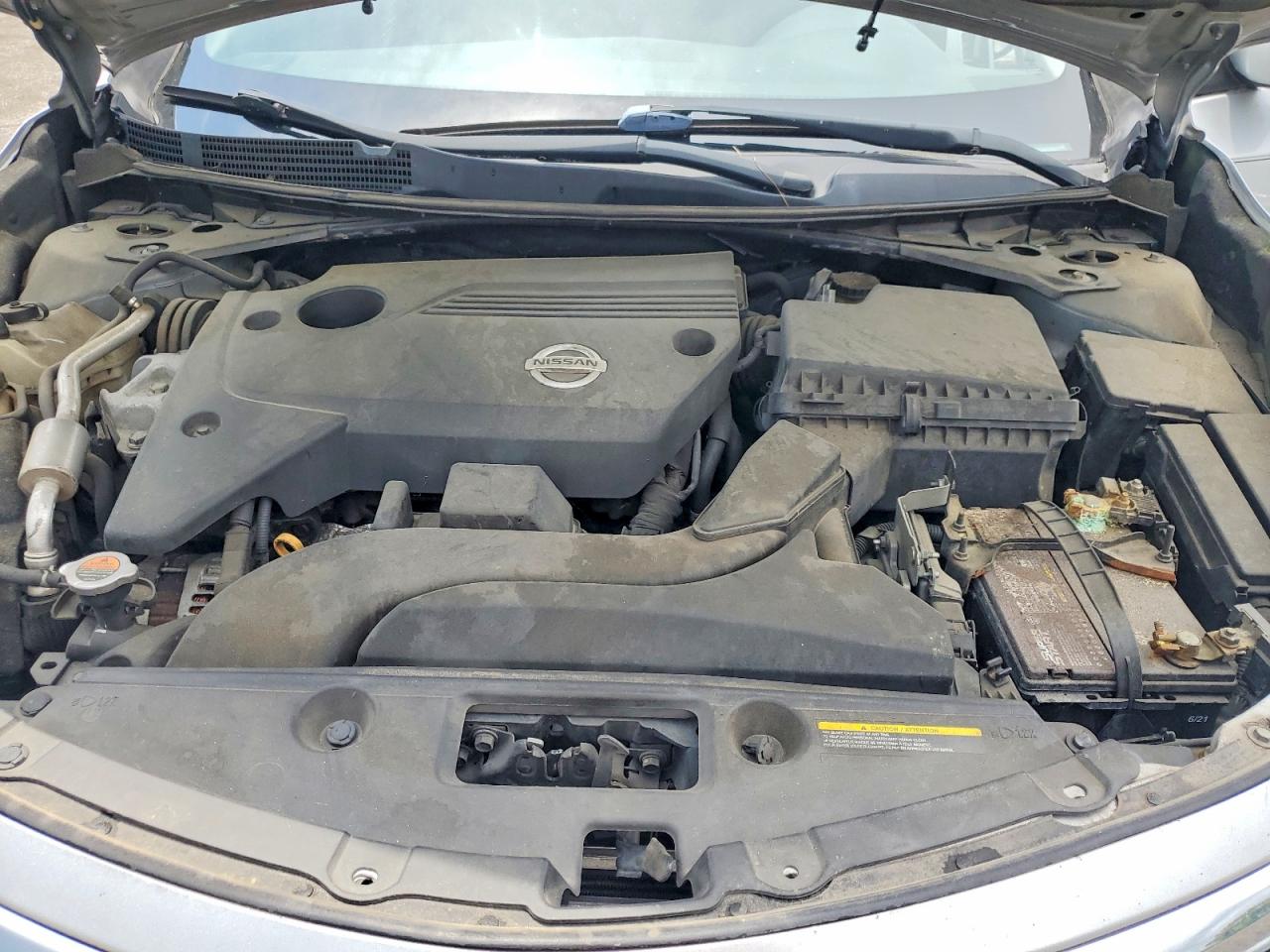 2015 Nissan Altima 2.5 S Silver vin: 1N4AL3AP9FN387917