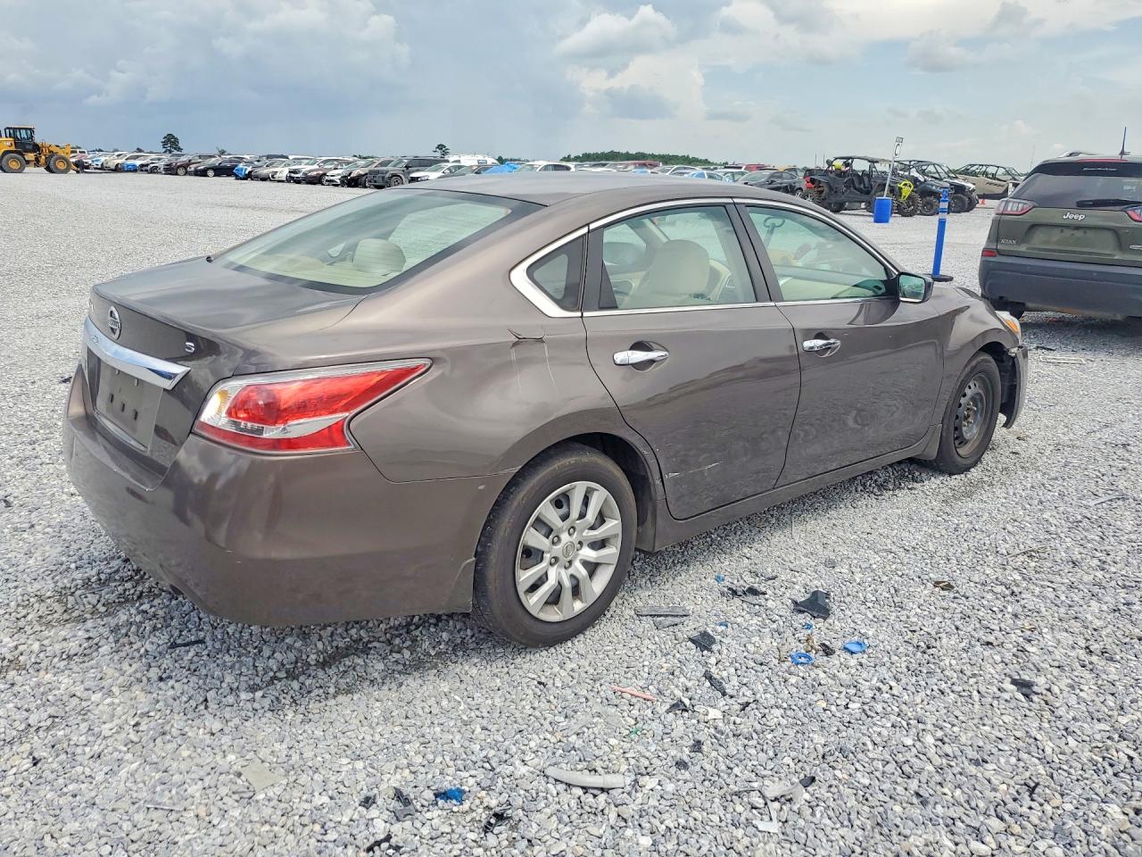 2015 Nissan Altima 2.5 S Gray vin: 1N4AL3AP9FN392373