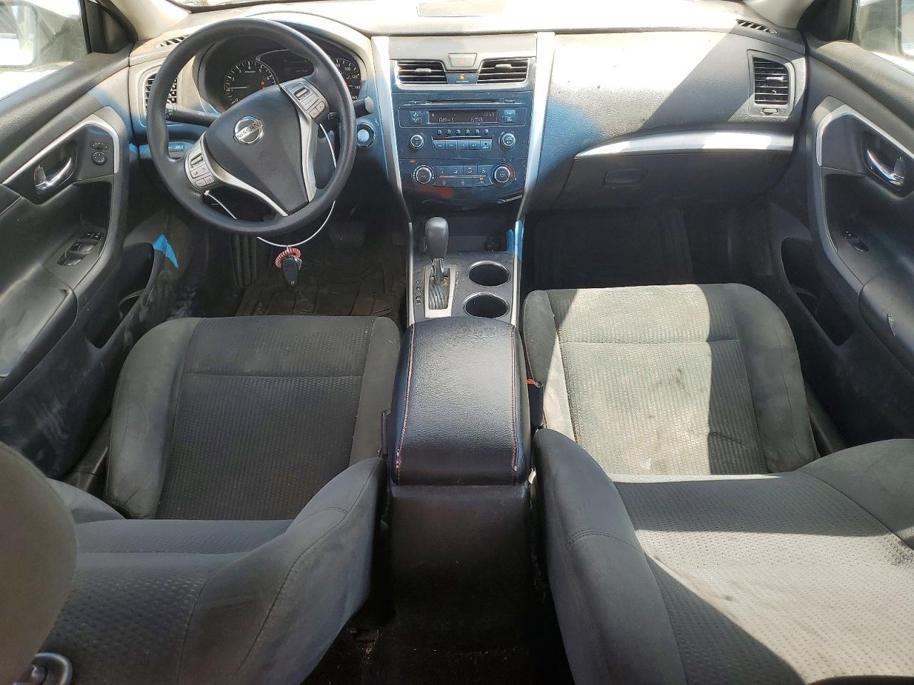 2015 Nissan Altima 2.5 S White vin: 1N4AL3AP9FN398934