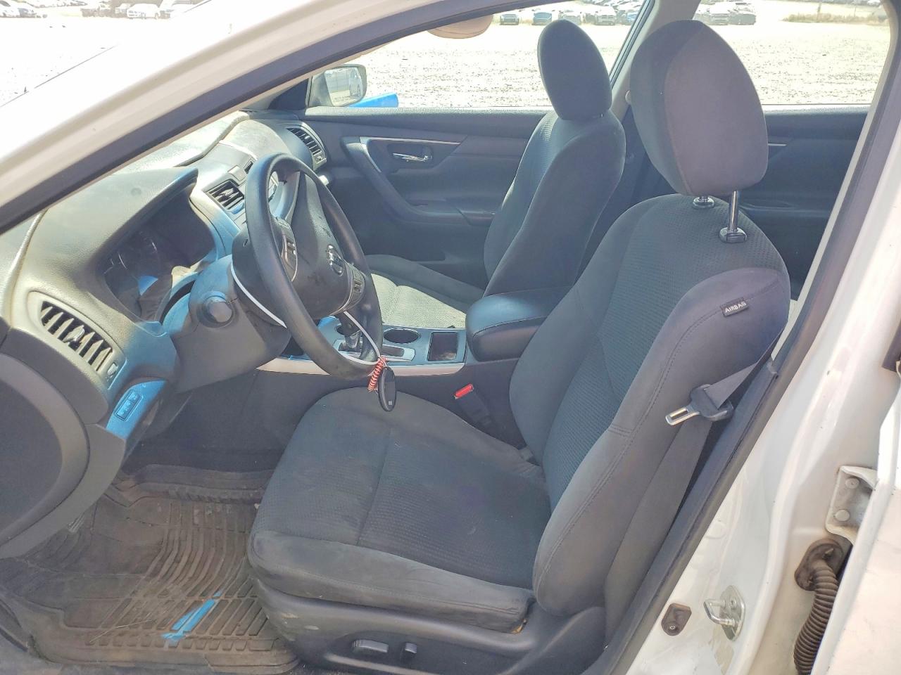 2015 Nissan Altima 2.5 S White vin: 1N4AL3AP9FN398934