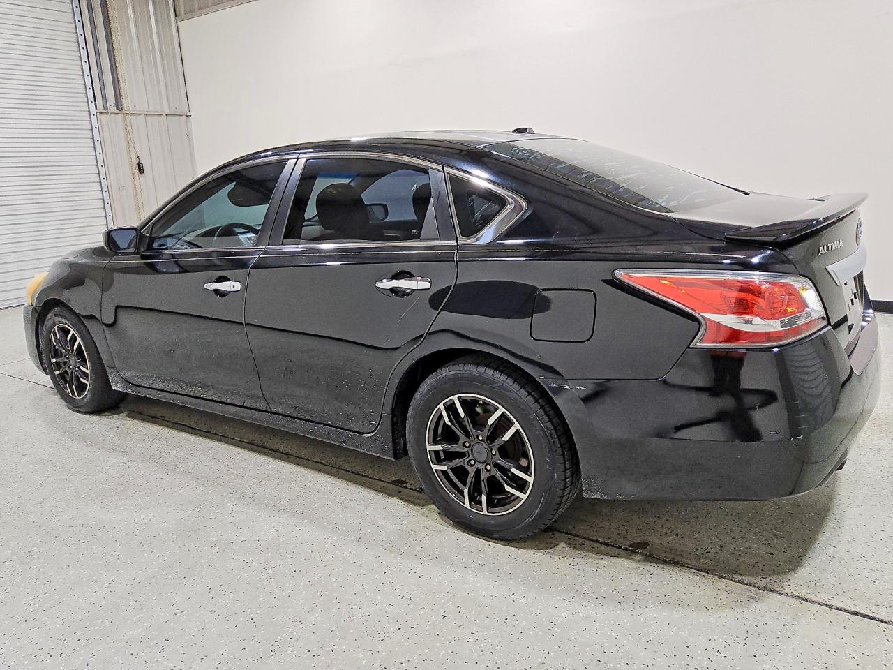 2015 Nissan Altima 2.5 S Black vin: 1N4AL3AP9FN406160
