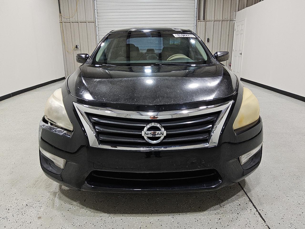 2015 Nissan Altima 2.5 S Black vin: 1N4AL3AP9FN406160 Damage: Core Support, Kinked, 1 To 2 Inches