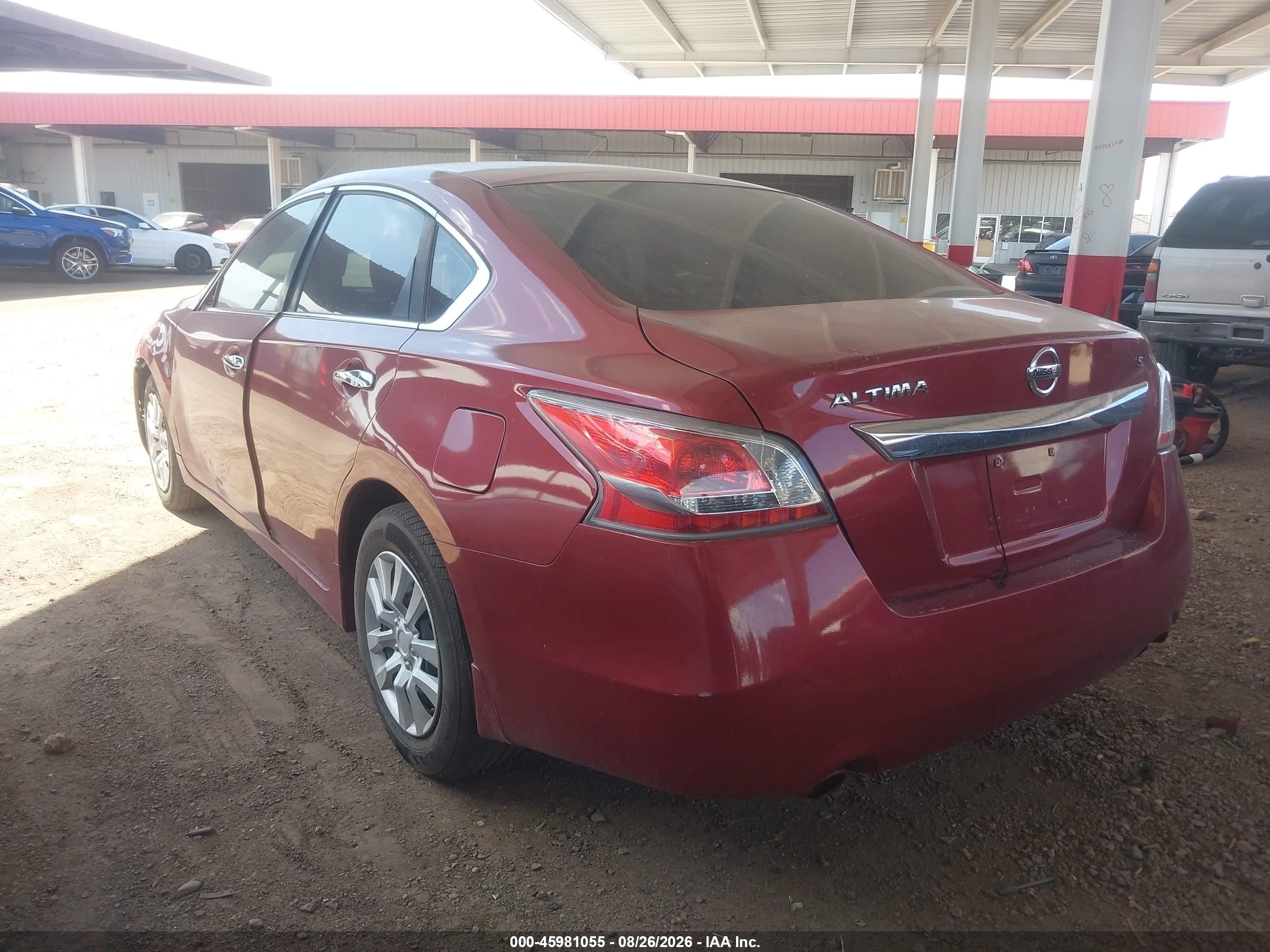 2015 Nissan Altima 2.5 S Burgundy vin: 1N4AL3AP9FN407888