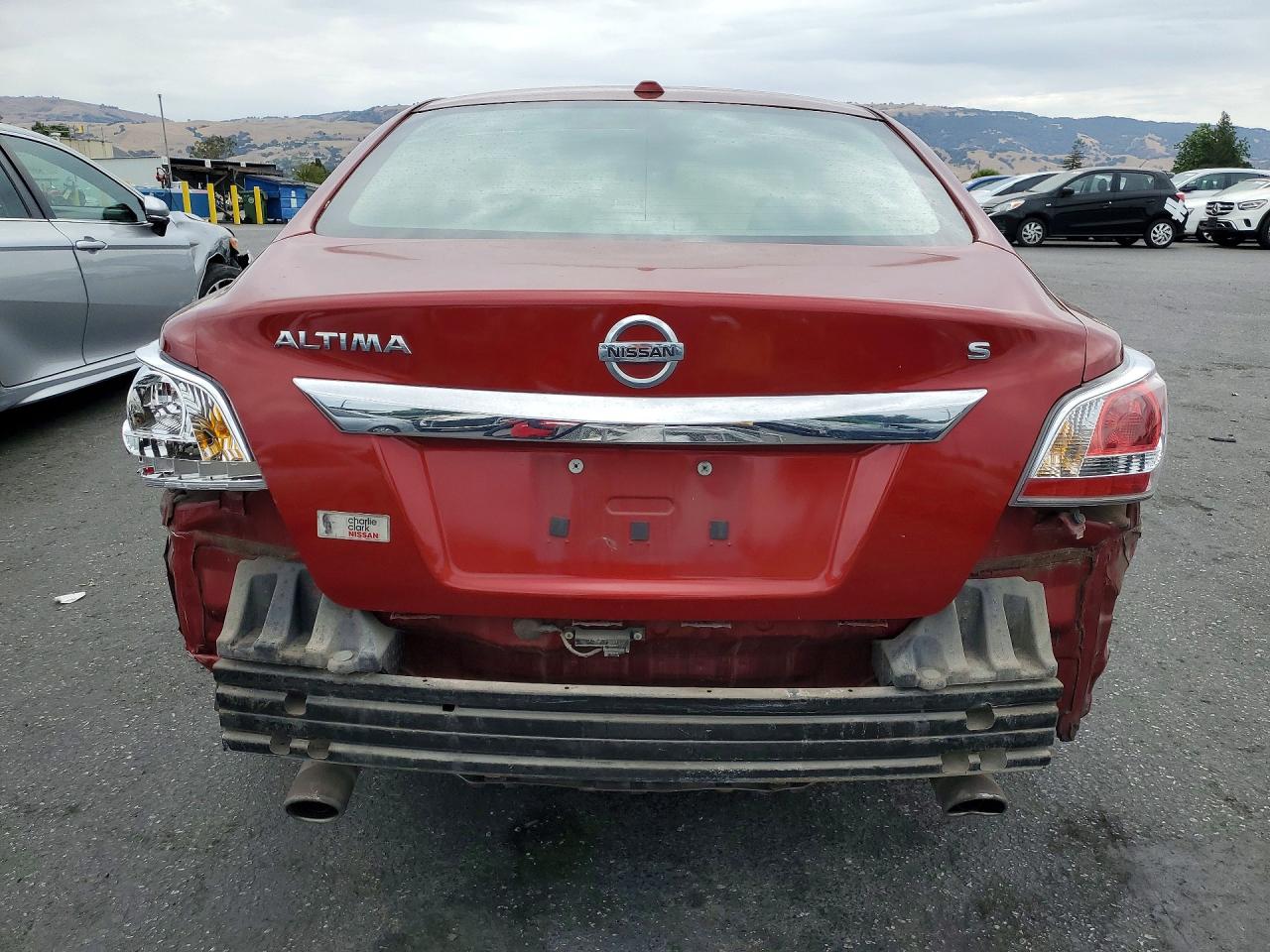 2015 Nissan Altima 2.5 S Red vin: 1N4AL3AP9FN861932