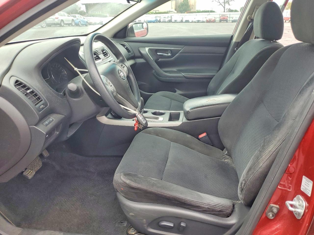 2015 Nissan Altima 2.5 S Red vin: 1N4AL3AP9FN861932
