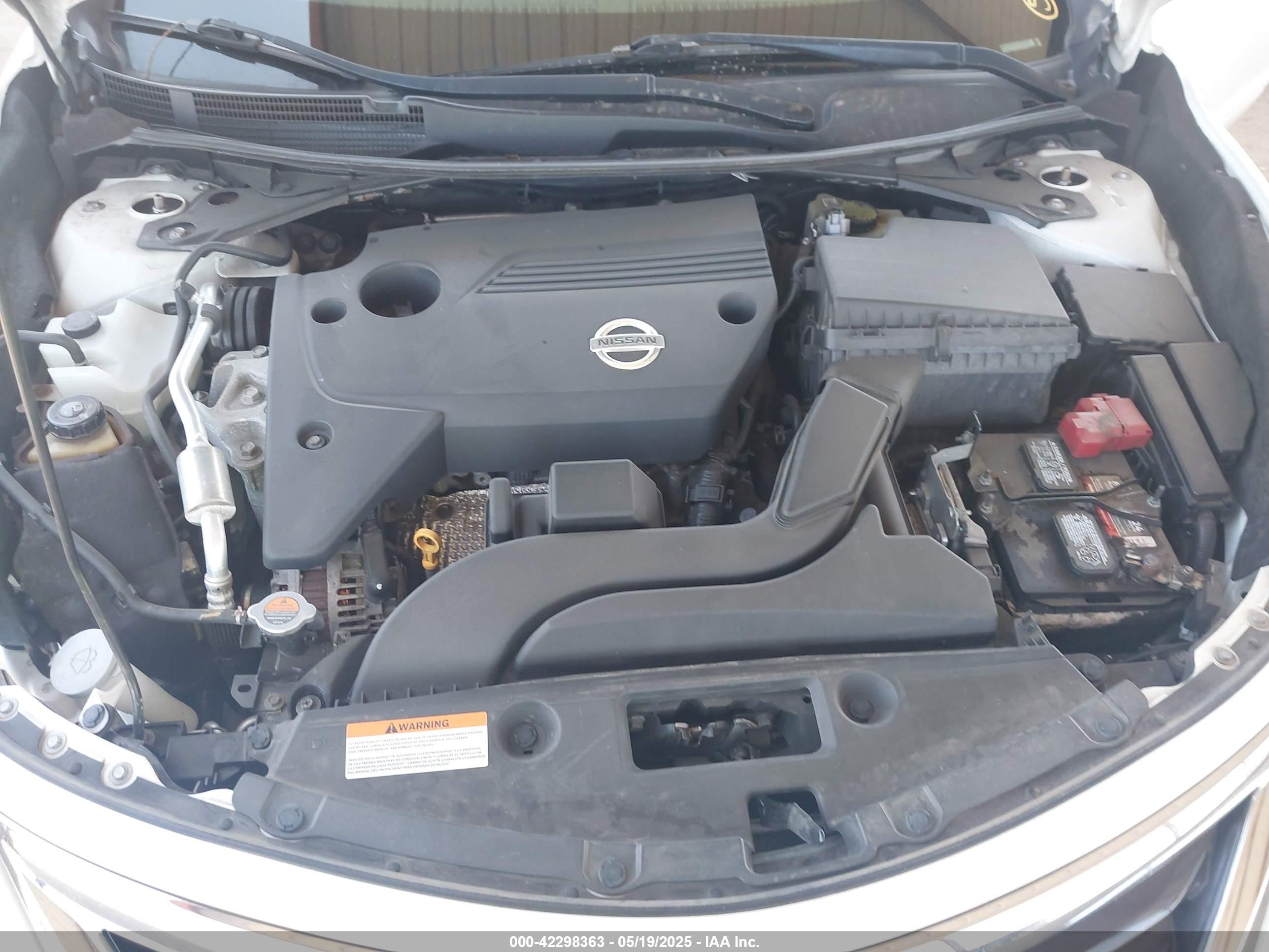 2015 Nissan Altima 2.5/2.5 S/2.5 Sl/2.5 Sv Белый vin: 1N4AL3AP9FN865575
