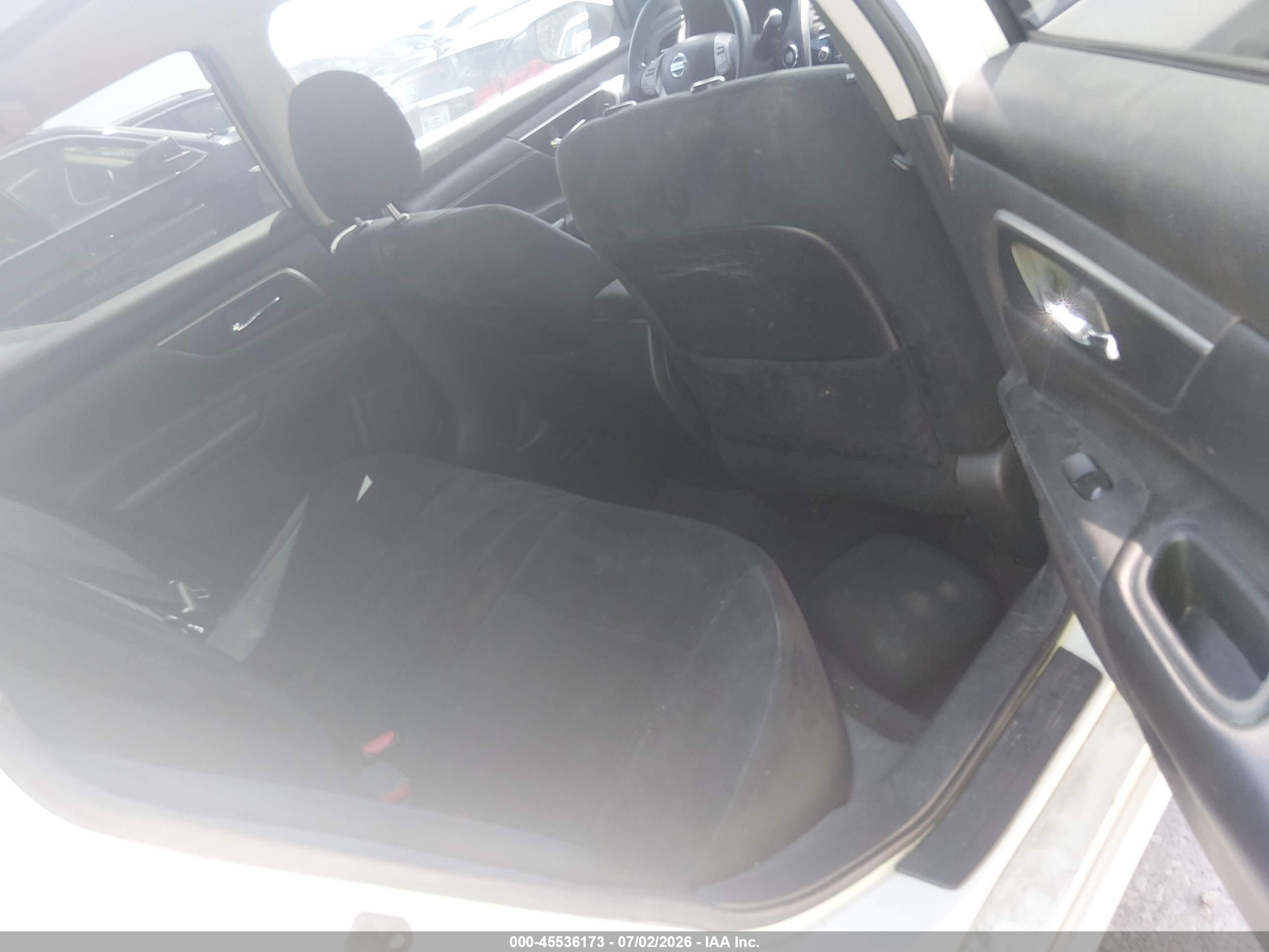 2015 Nissan Altima 2.5/2.5 S/2.5 Sl/2.5 Sv Cream vin: 1N4AL3AP9FN875281
