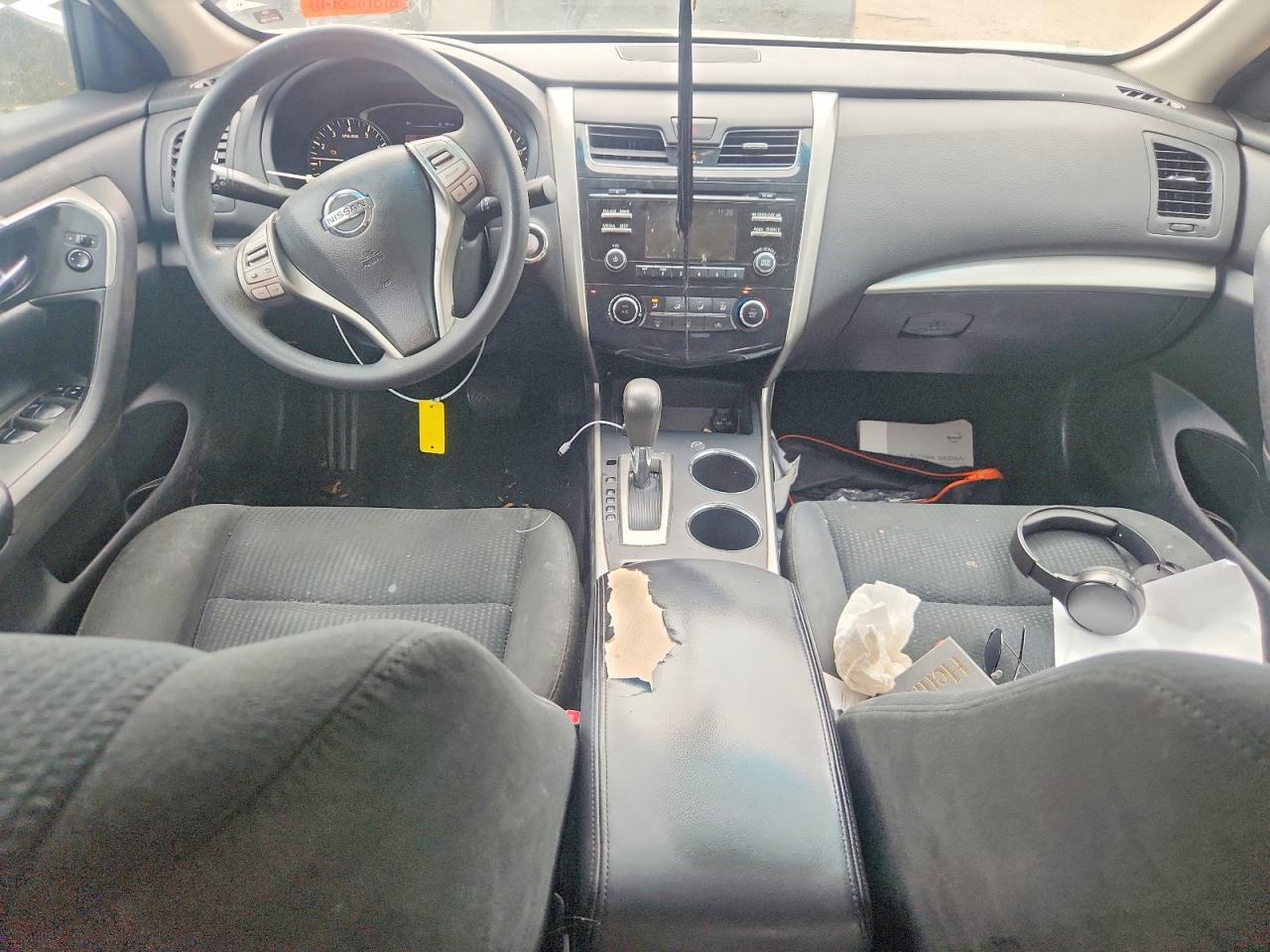 2015 Nissan Altima 2.5 S Белый vin: 1N4AL3AP9FN896468