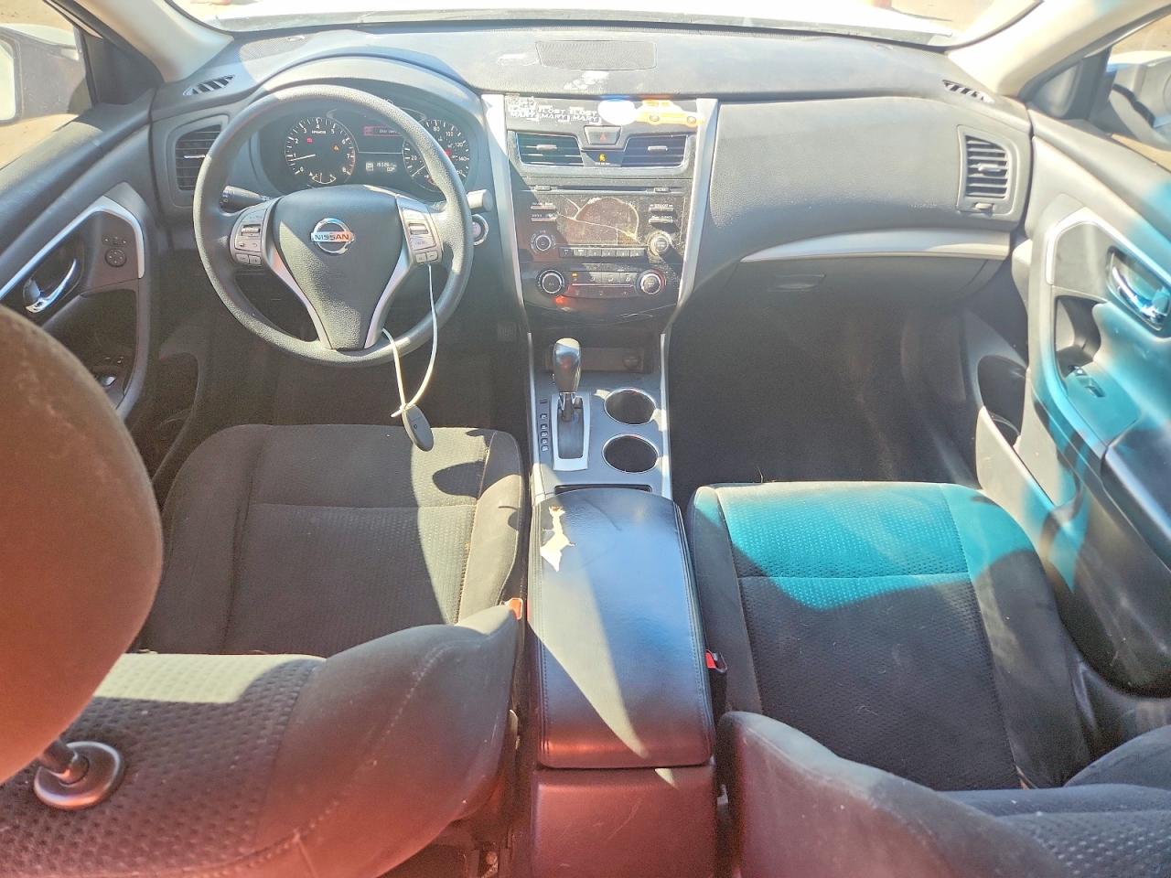2015 Nissan Altima 2.5 S White vin: 1N4AL3AP9FN906397