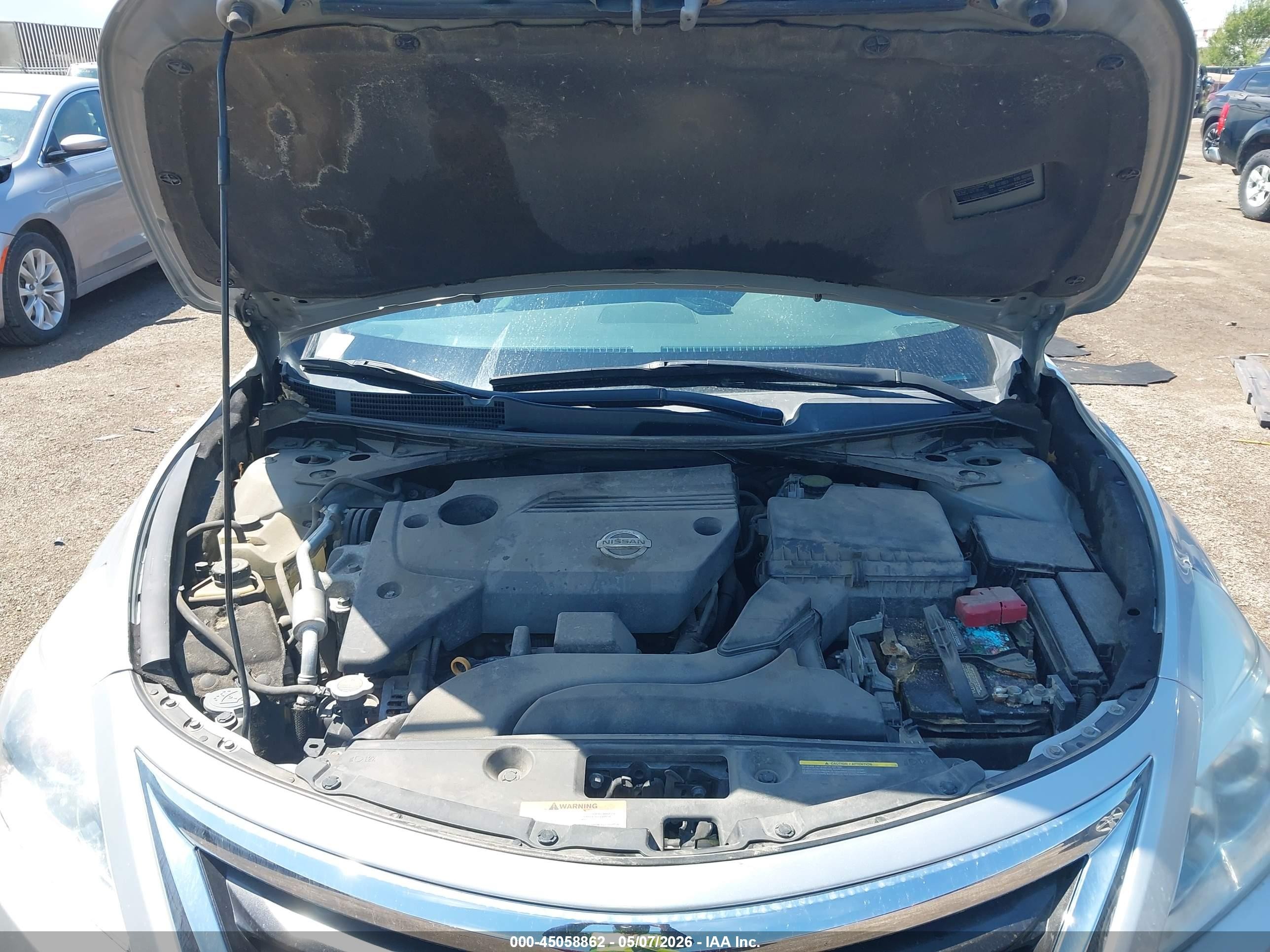 2015 Nissan Altima 2.5 S Silver vin: 1N4AL3AP9FN907338
