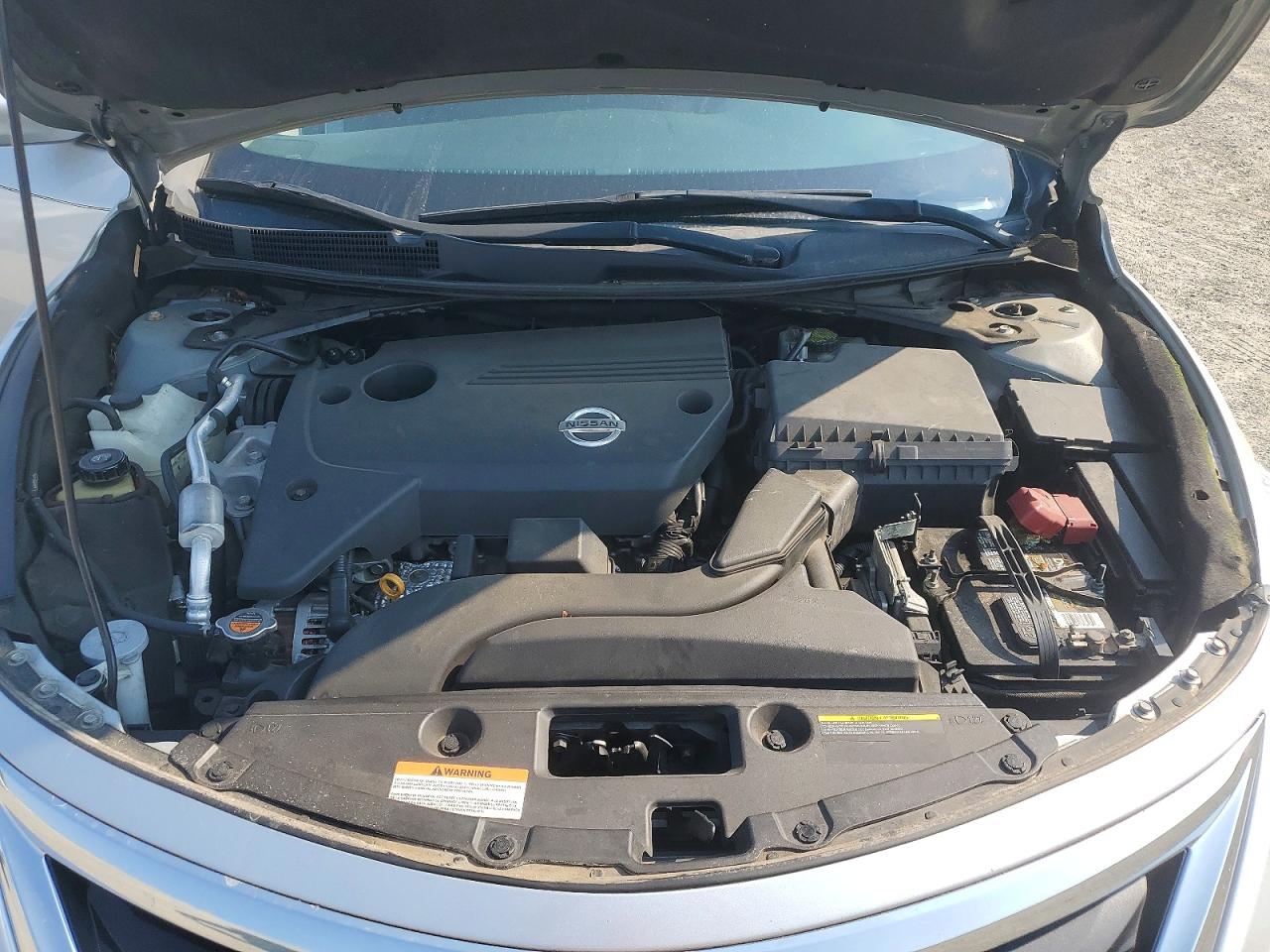2015 Nissan Altima 2.5 S Silver vin: 1N4AL3AP9FN909963