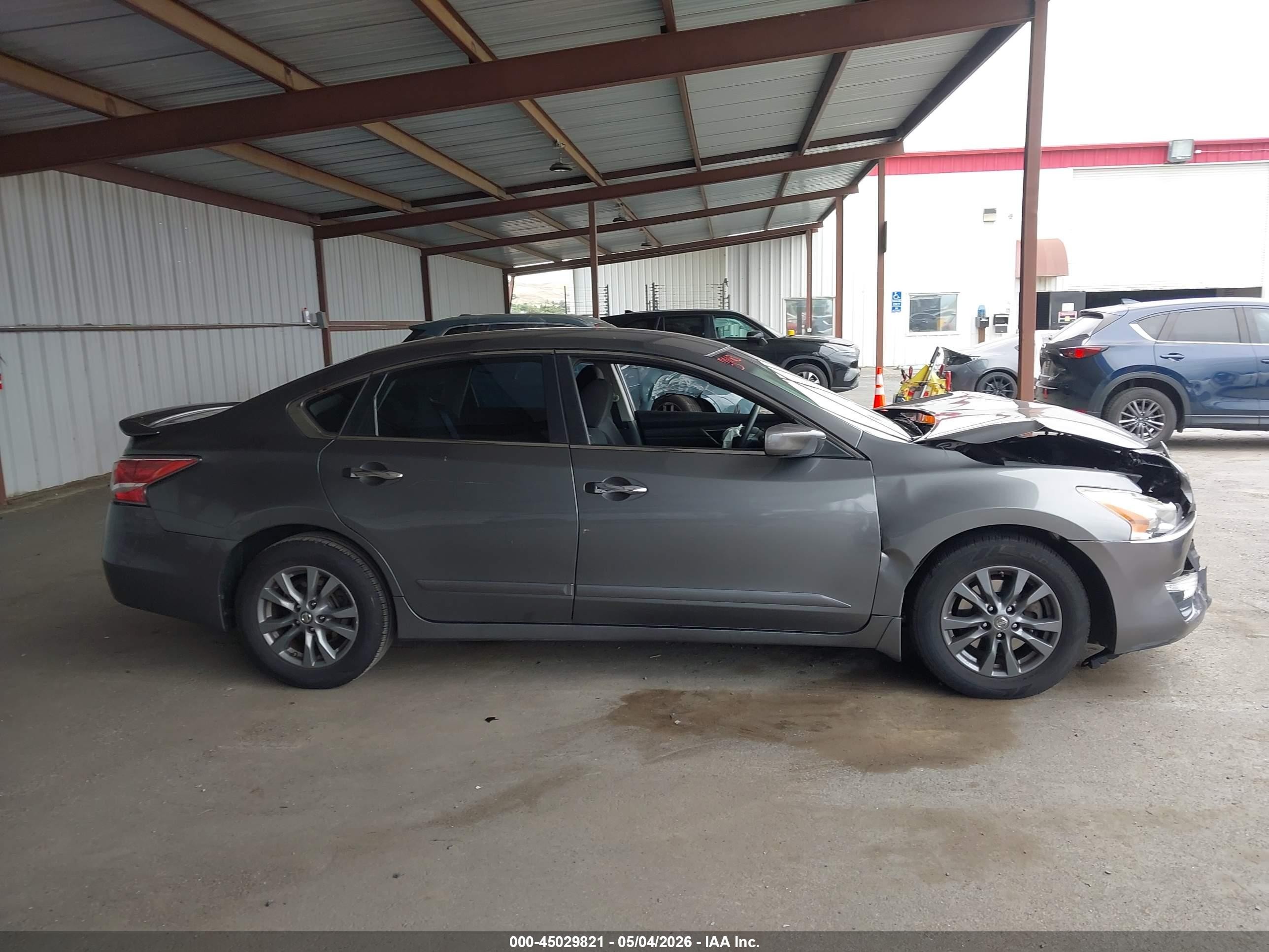 2015 Nissan Altima 2.5 S Серый vin: 1N4AL3AP9FN919246