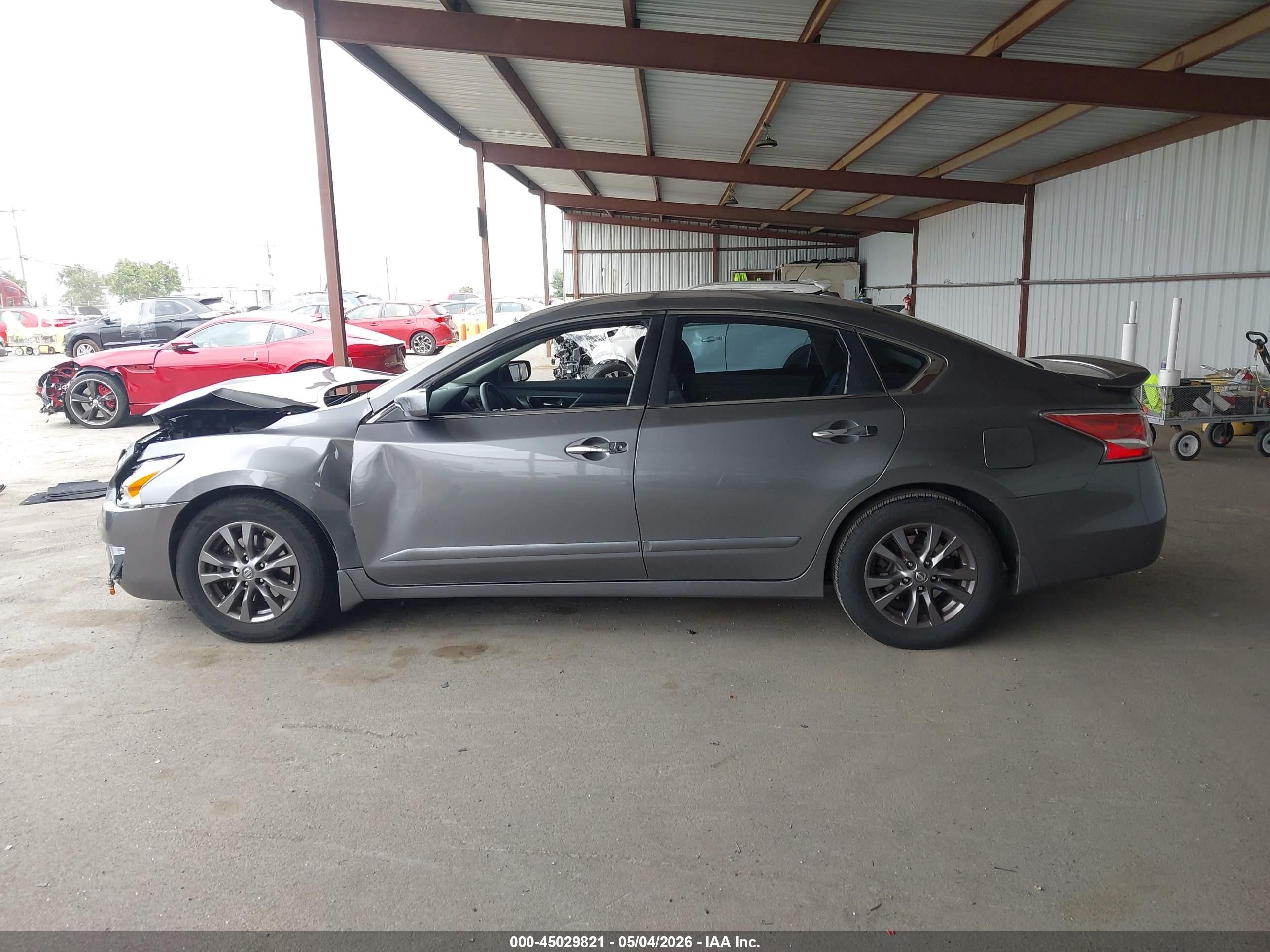 2015 Nissan Altima 2.5 S Серый vin: 1N4AL3AP9FN919246