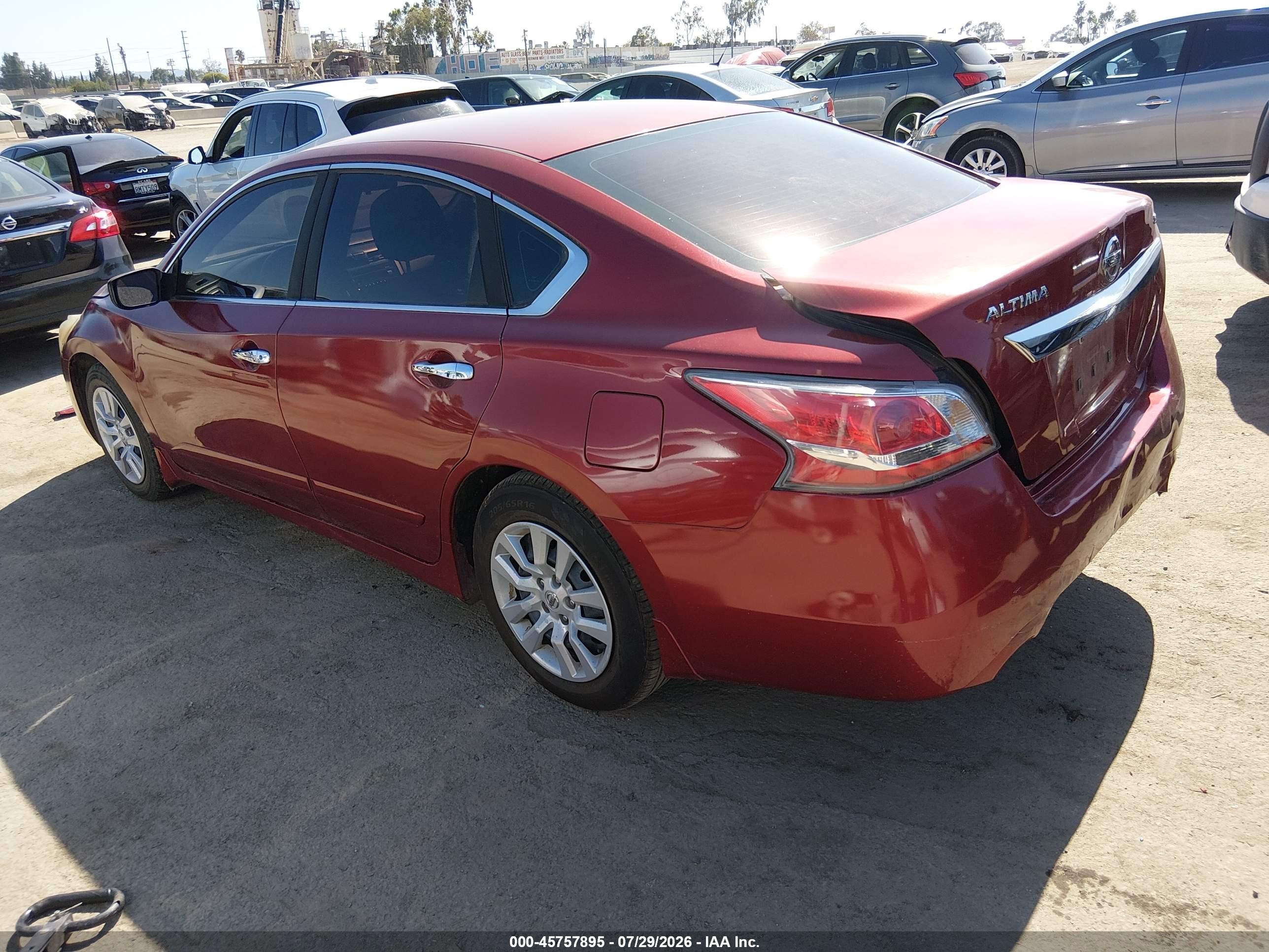 2015 Nissan Altima 2.5 S Red vin: 1N4AL3AP9FN922776