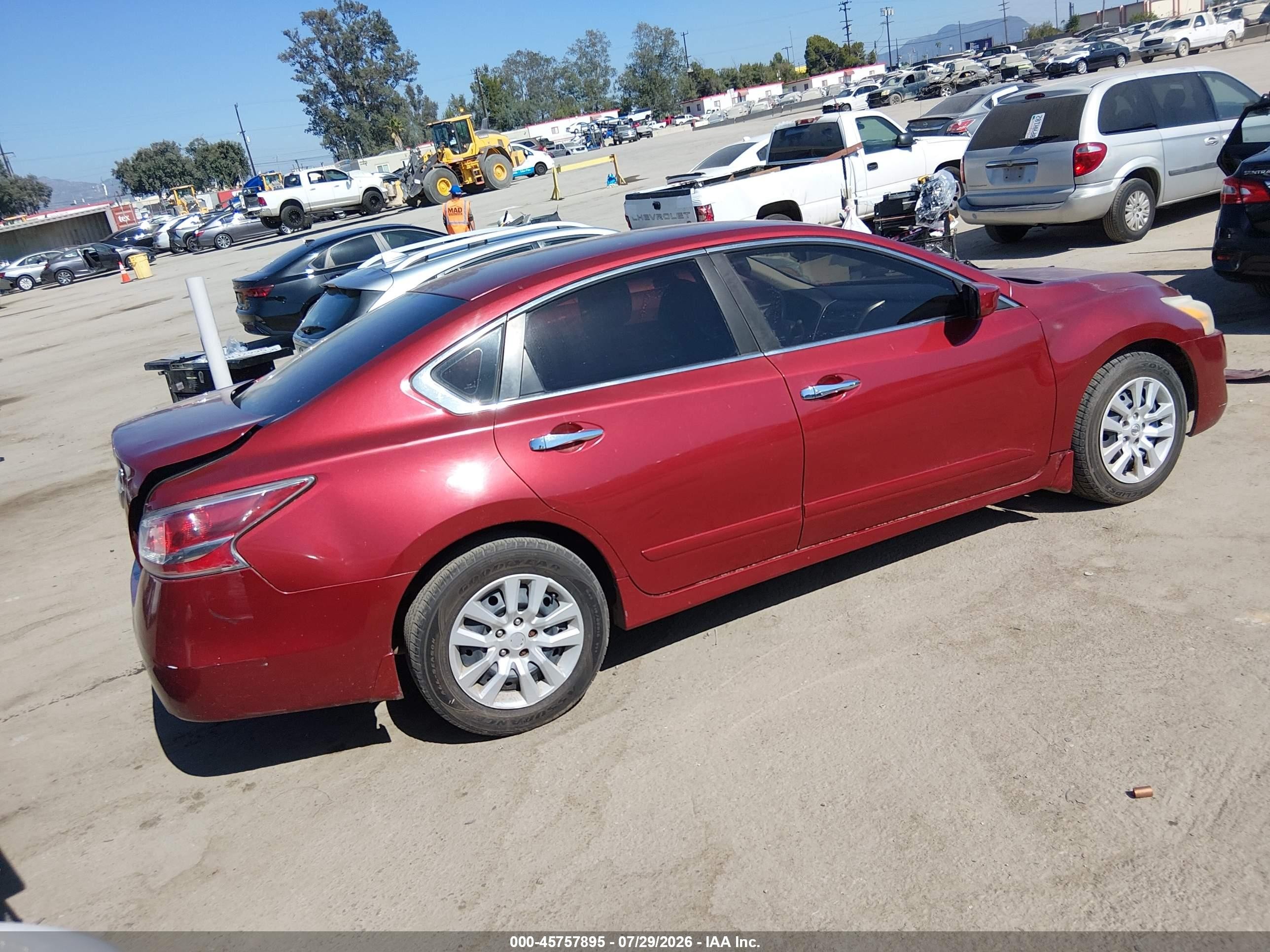 2015 Nissan Altima 2.5 S Red vin: 1N4AL3AP9FN922776