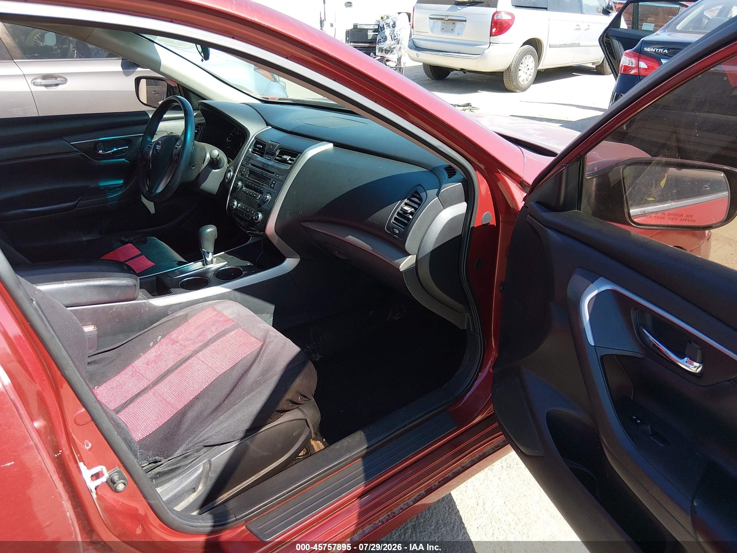 2015 Nissan Altima 2.5 S Red vin: 1N4AL3AP9FN922776