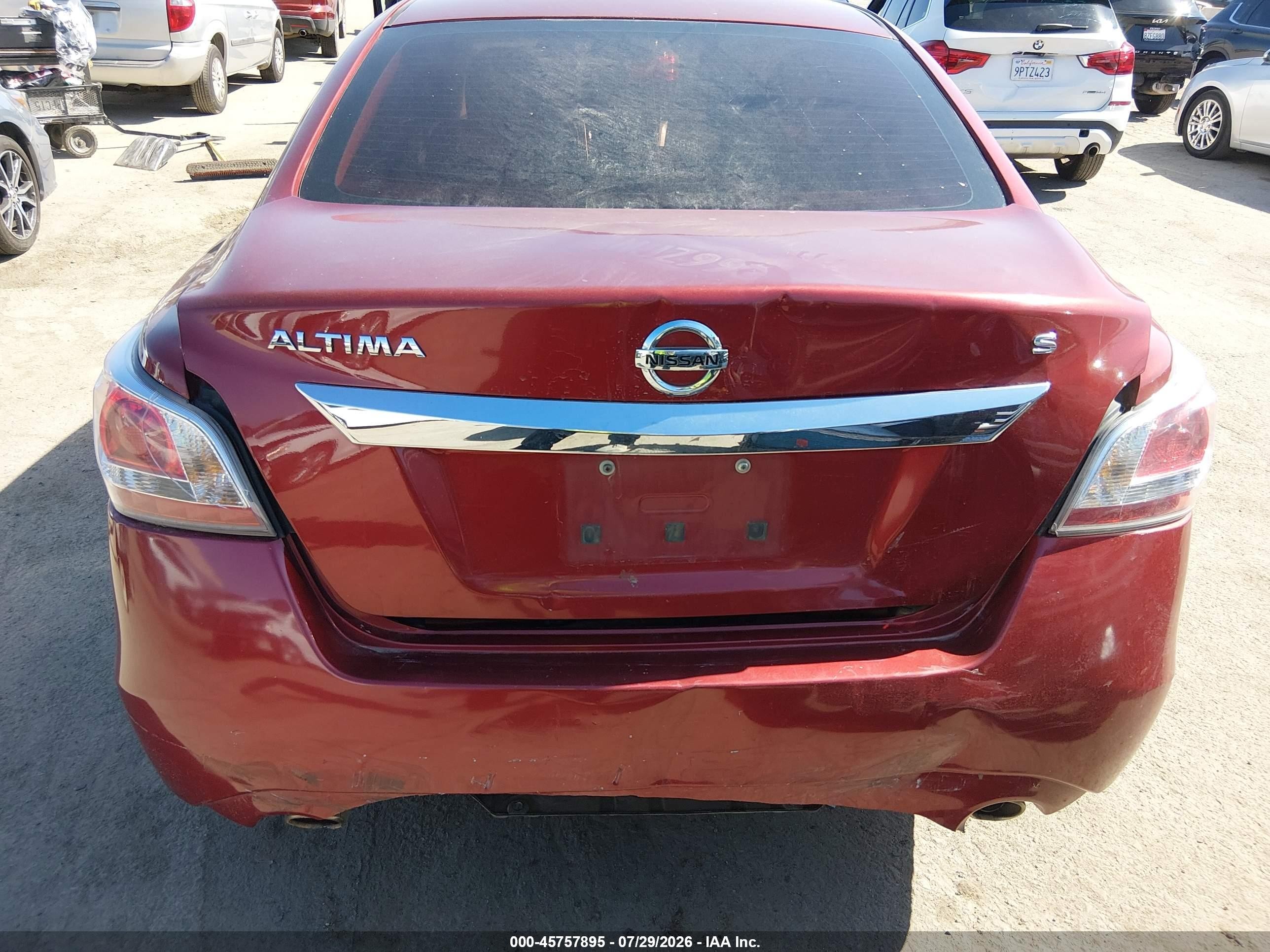 2015 Nissan Altima 2.5 S Red vin: 1N4AL3AP9FN922776