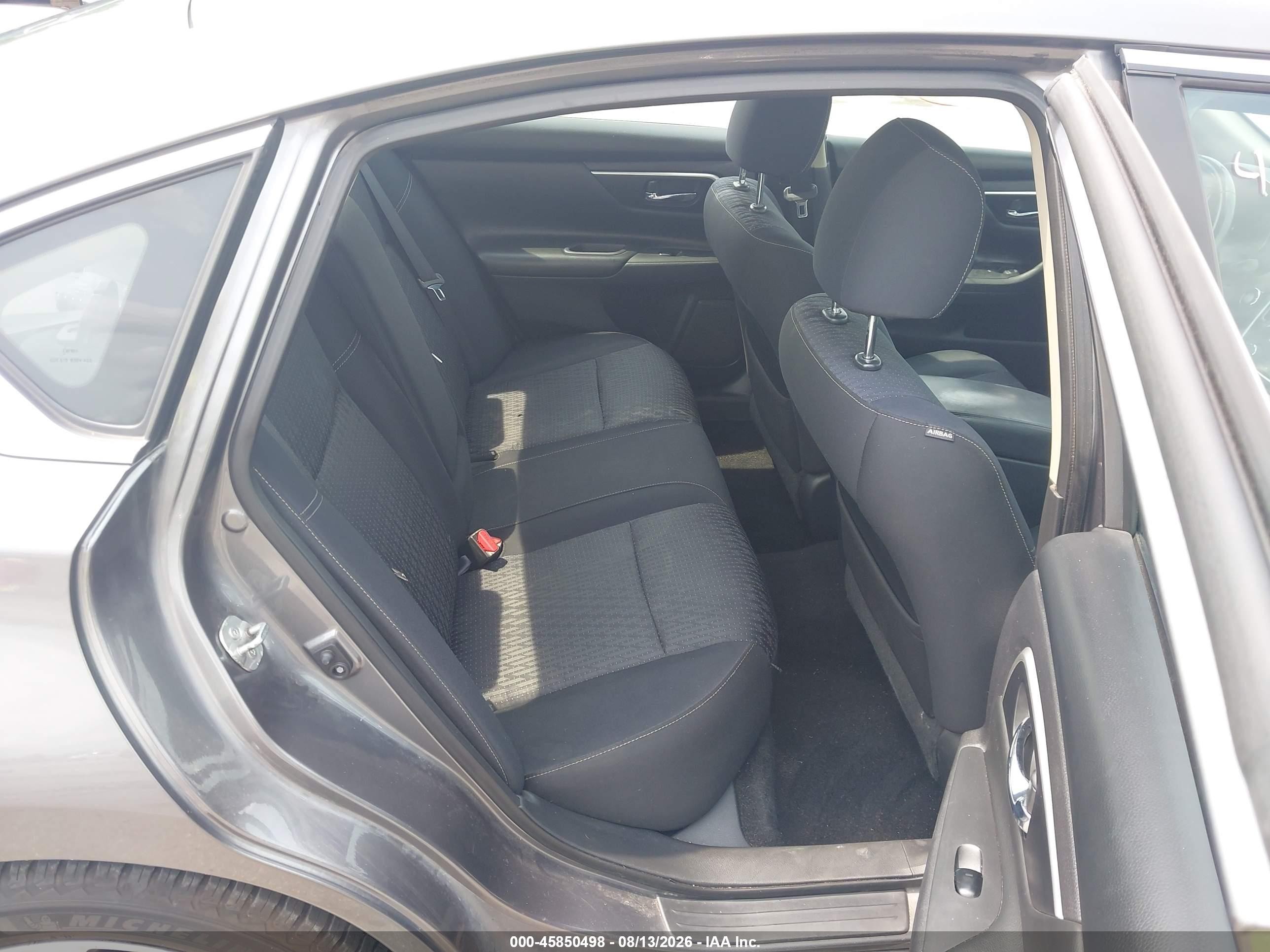 2016 Nissan Altima 2.5 Sv Серый vin: 1N4AL3AP9GC182725