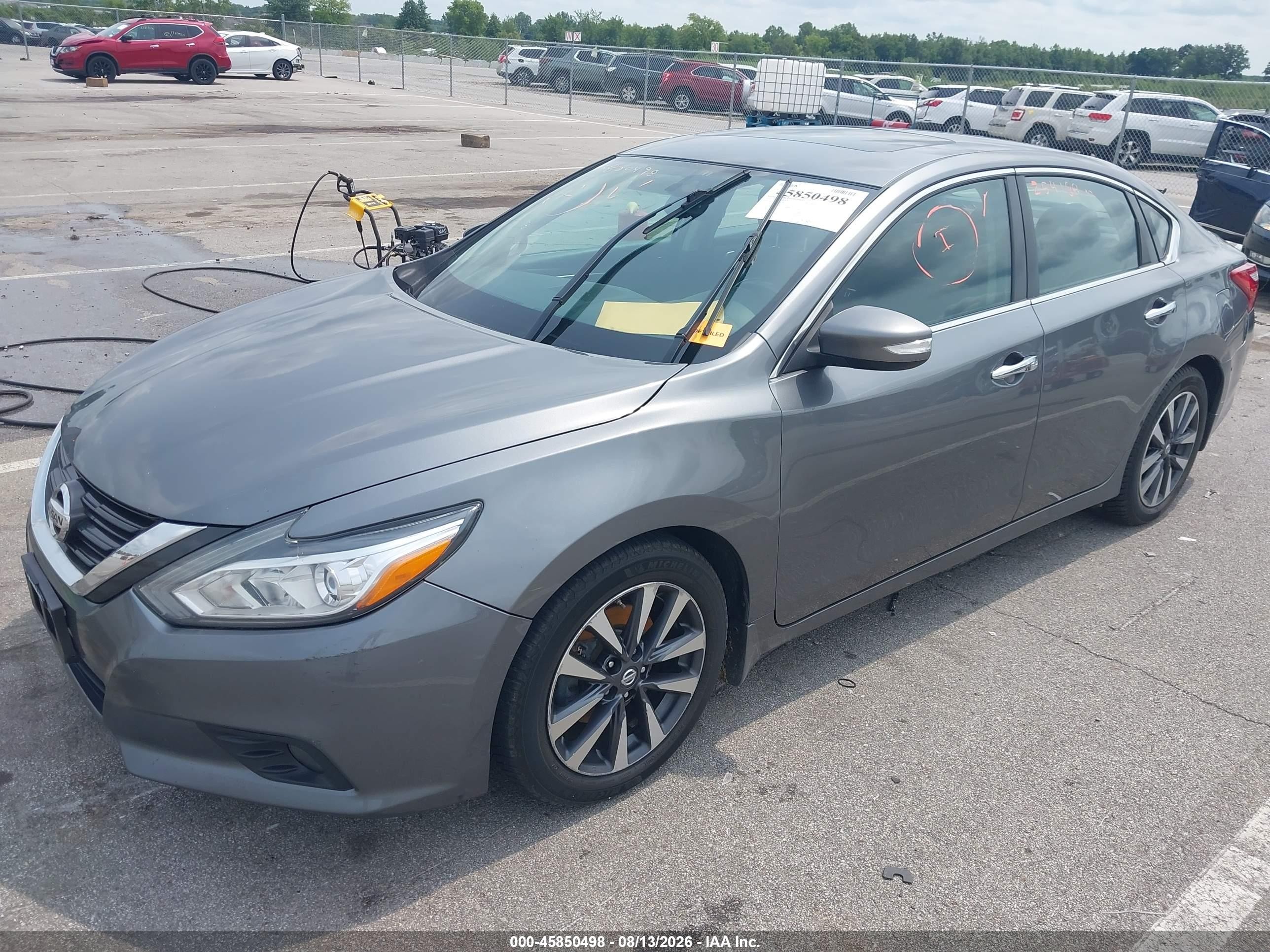 2016 Nissan Altima 2.5 Sv Серый vin: 1N4AL3AP9GC182725
