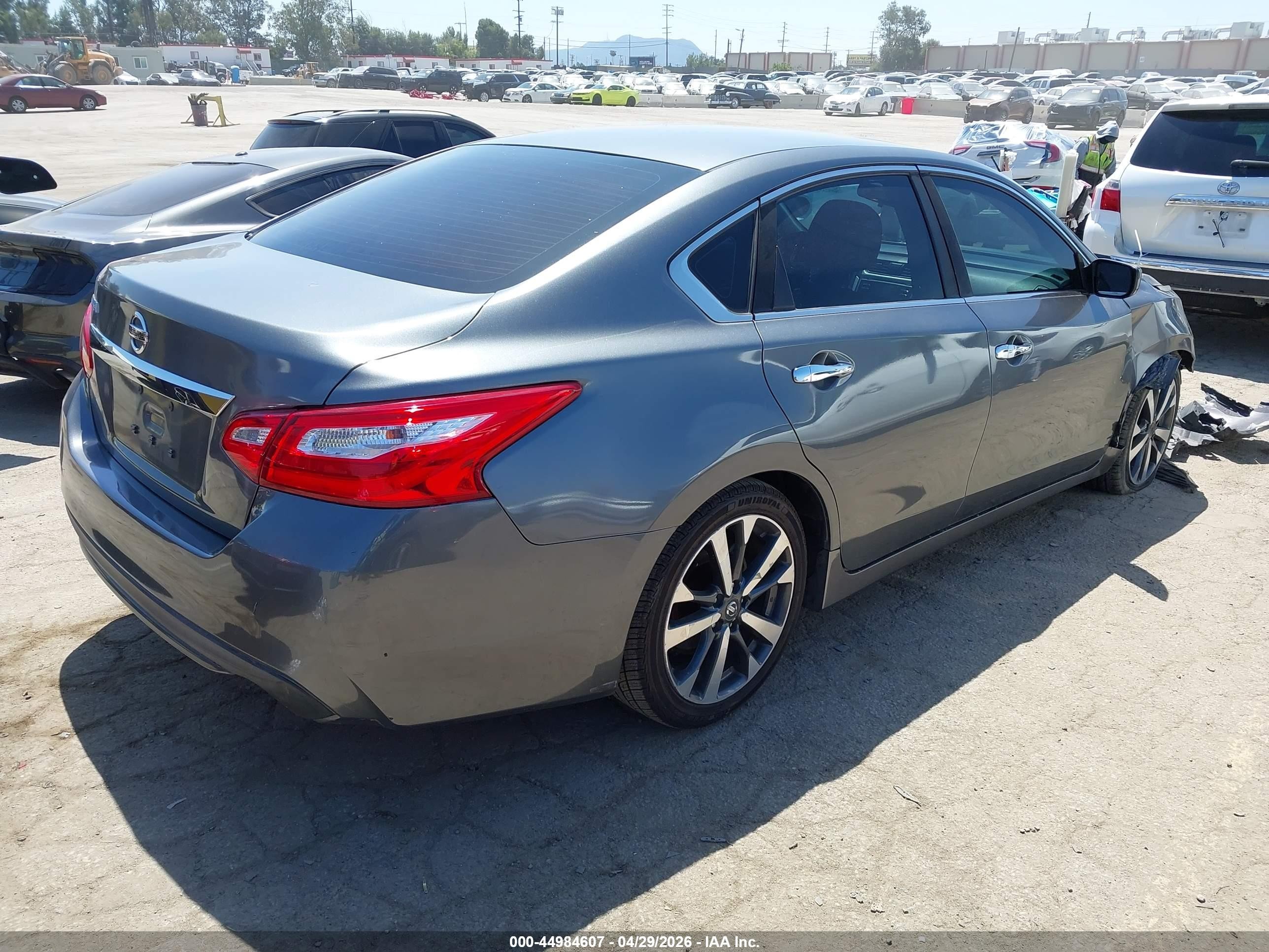 2016 Nissan Altima 2.5/2.5 S/2.5 Sl/2.5 Sr/2.5 Sv Серый vin: 1N4AL3AP9GN342929