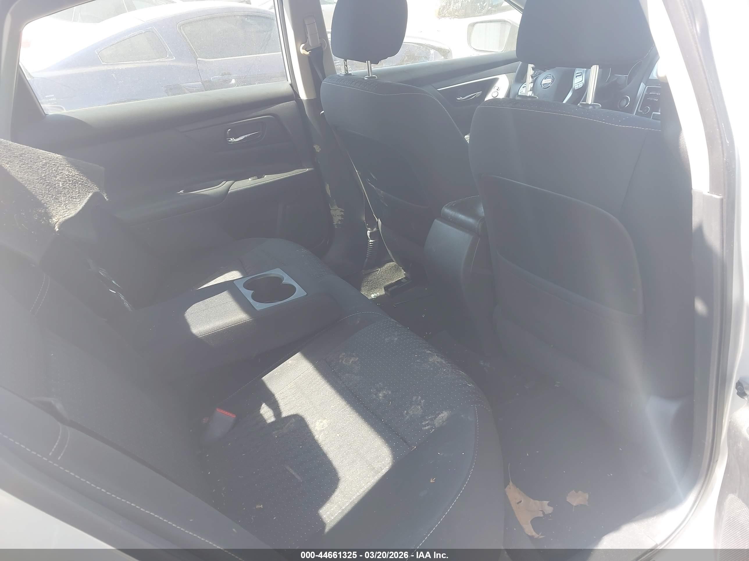 2016 Nissan Altima 2.5 S Silver vin: 1N4AL3AP9GN367491