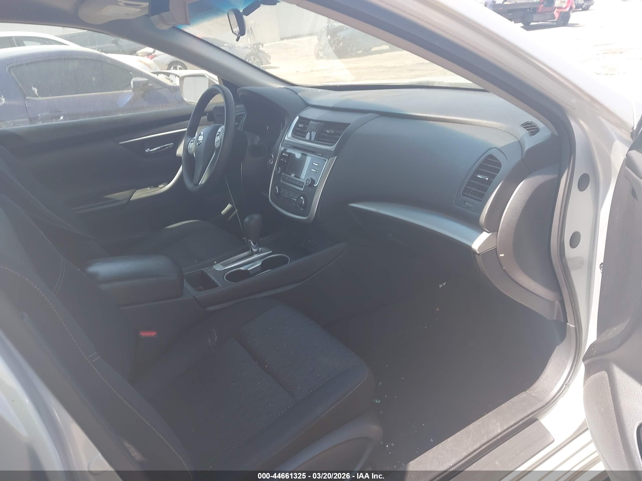 2016 Nissan Altima 2.5 S Silver vin: 1N4AL3AP9GN367491