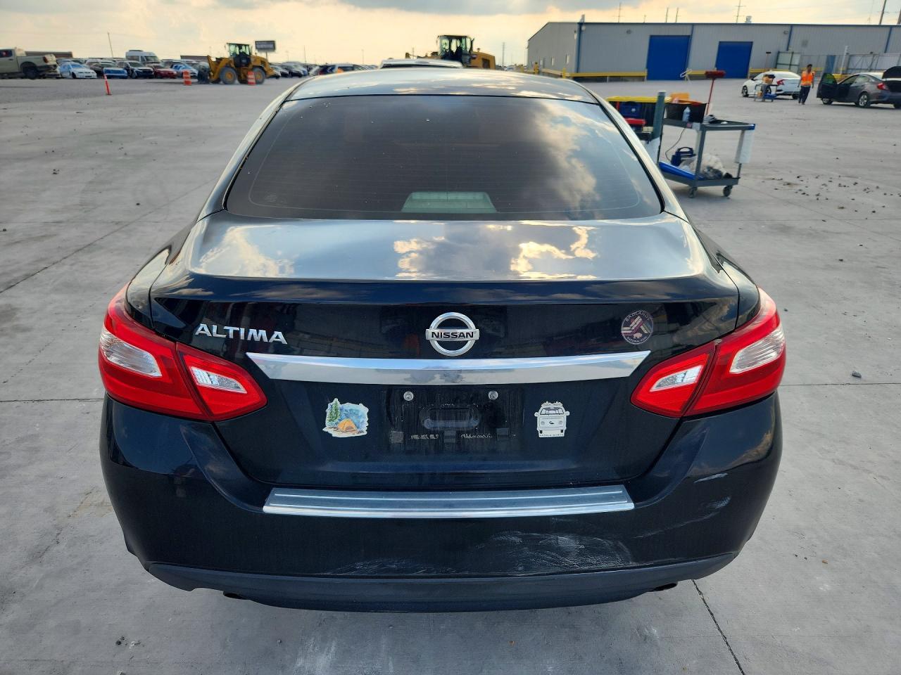 2017 Nissan Altima 2.5 S Black vin: 1N4AL3AP9HC166994