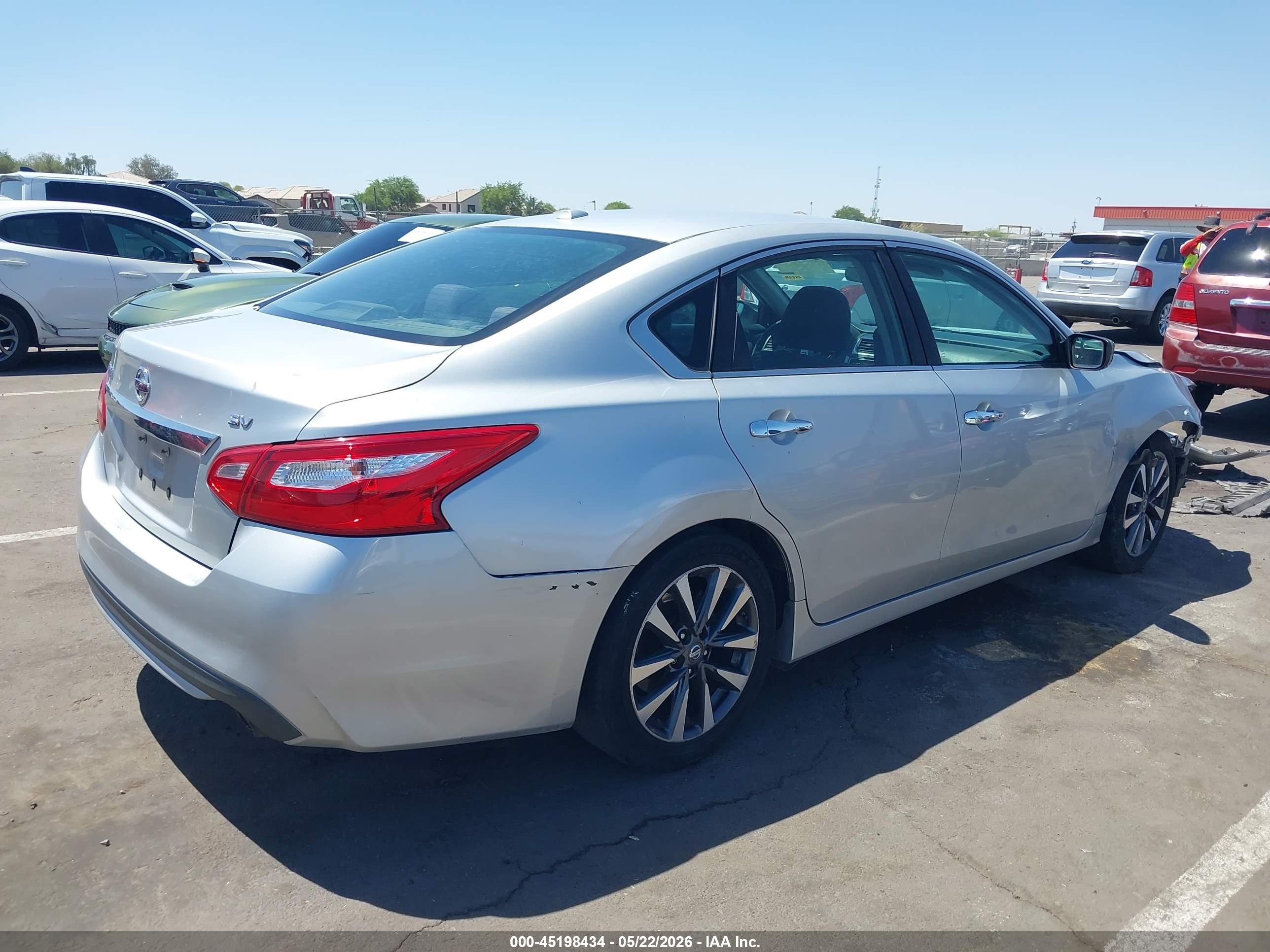 2017 Nissan Altima 2.5 Sv Silver vin: 1N4AL3AP9HC207205