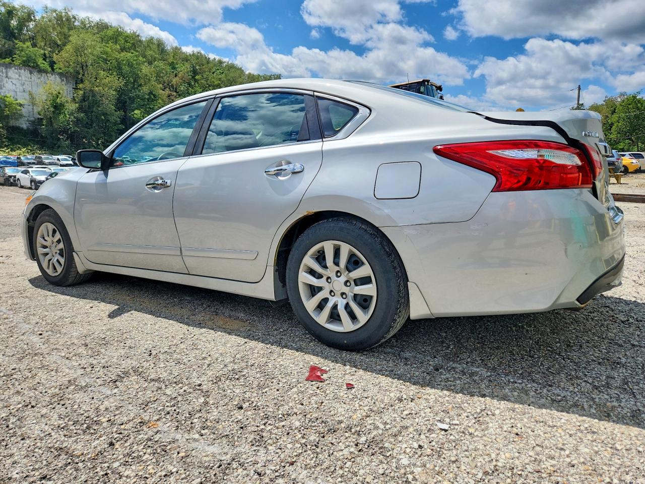 2017 Nissan Altima 2.5 S Silver vin: 1N4AL3AP9HN330801