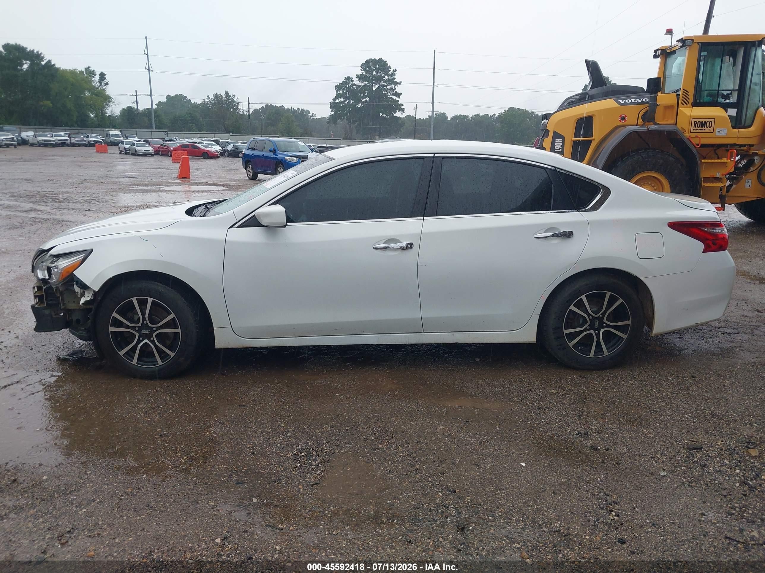 2017 Nissan Altima 2.5 S White vin: 1N4AL3AP9HN350711
