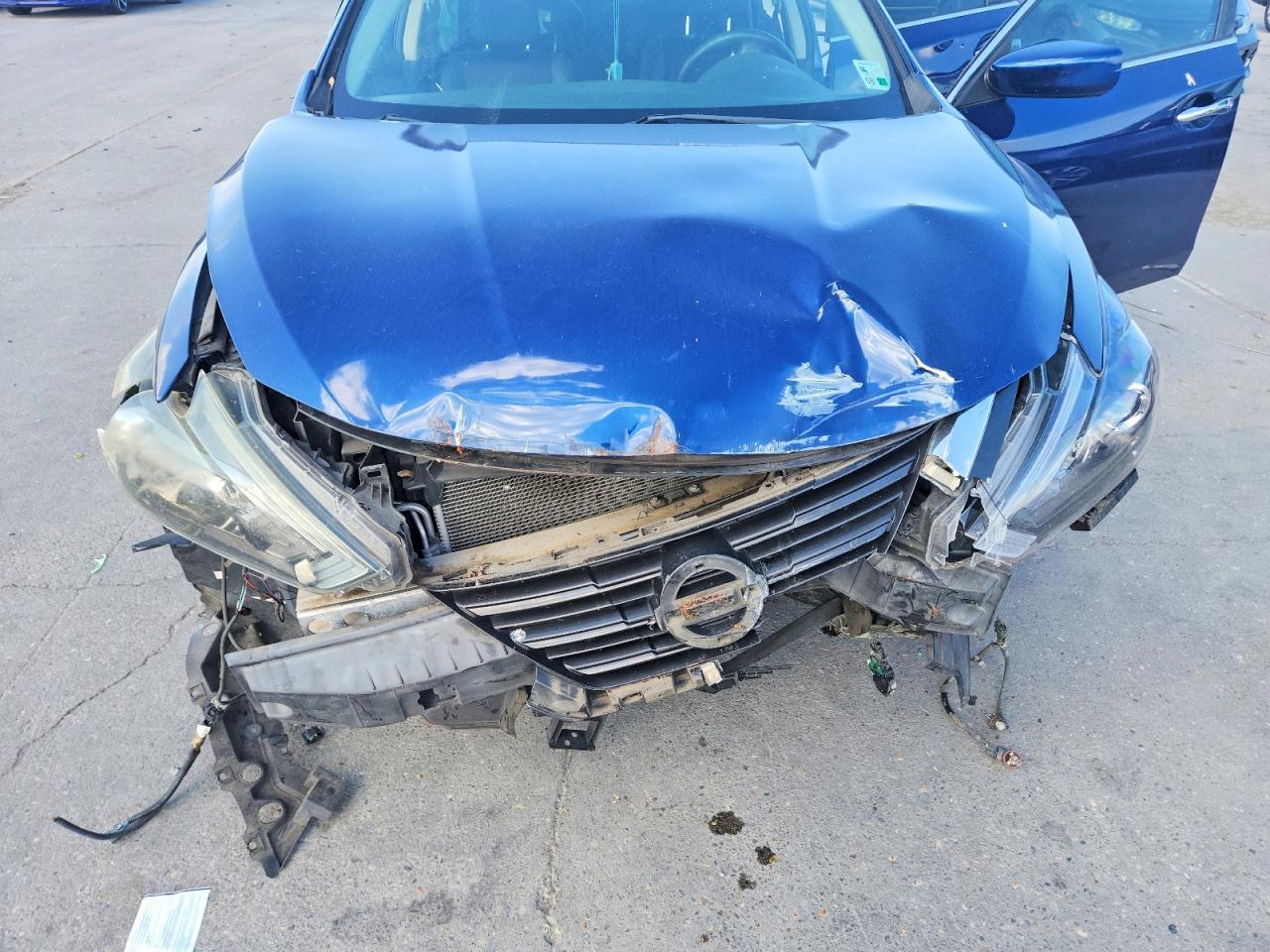 2018 Nissan Altima 2.5 Sr Синий vin: 1N4AL3AP9JC110396