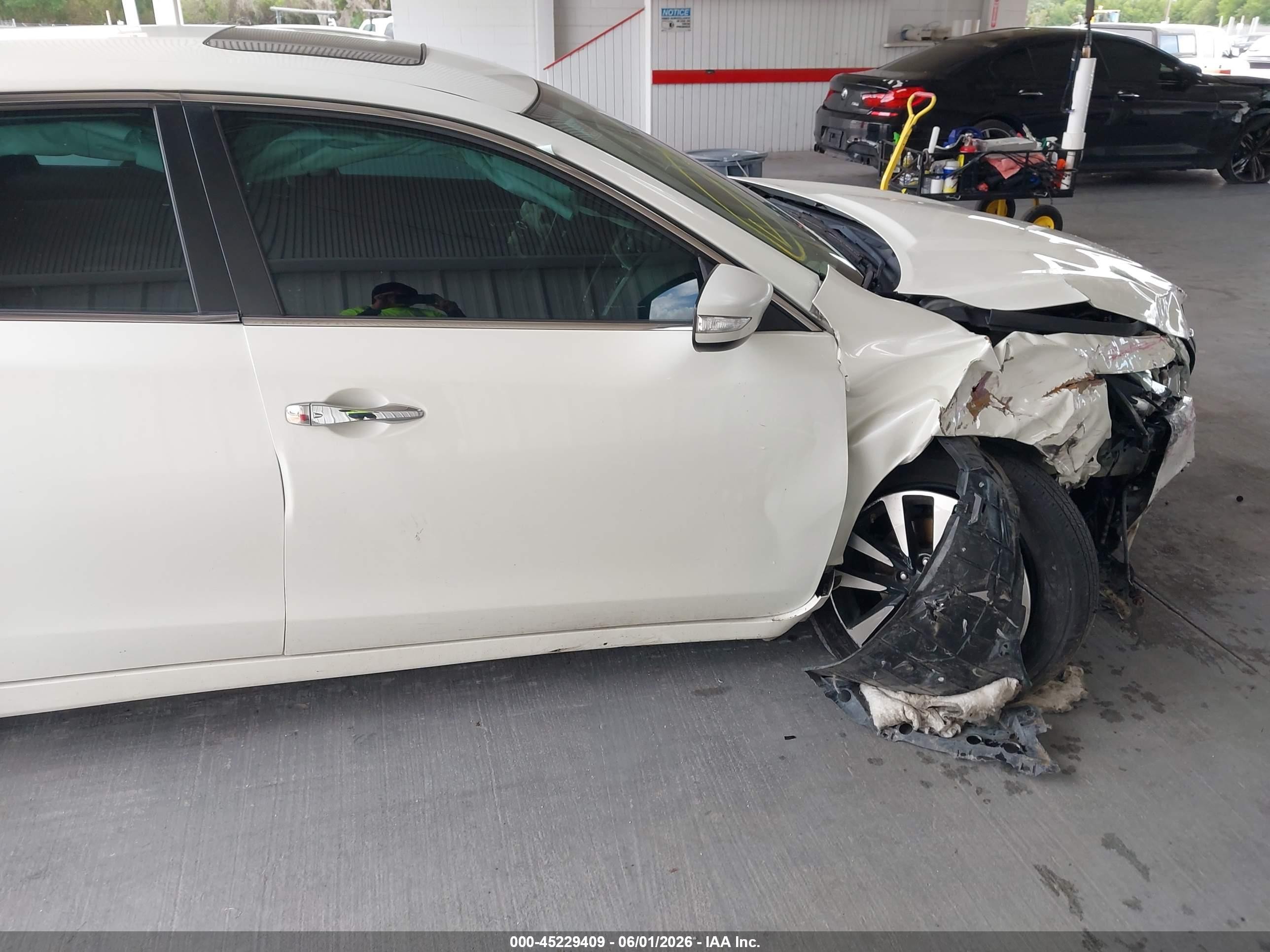2018 Nissan Altima 2.5 Sv White vin: 1N4AL3AP9JC171053