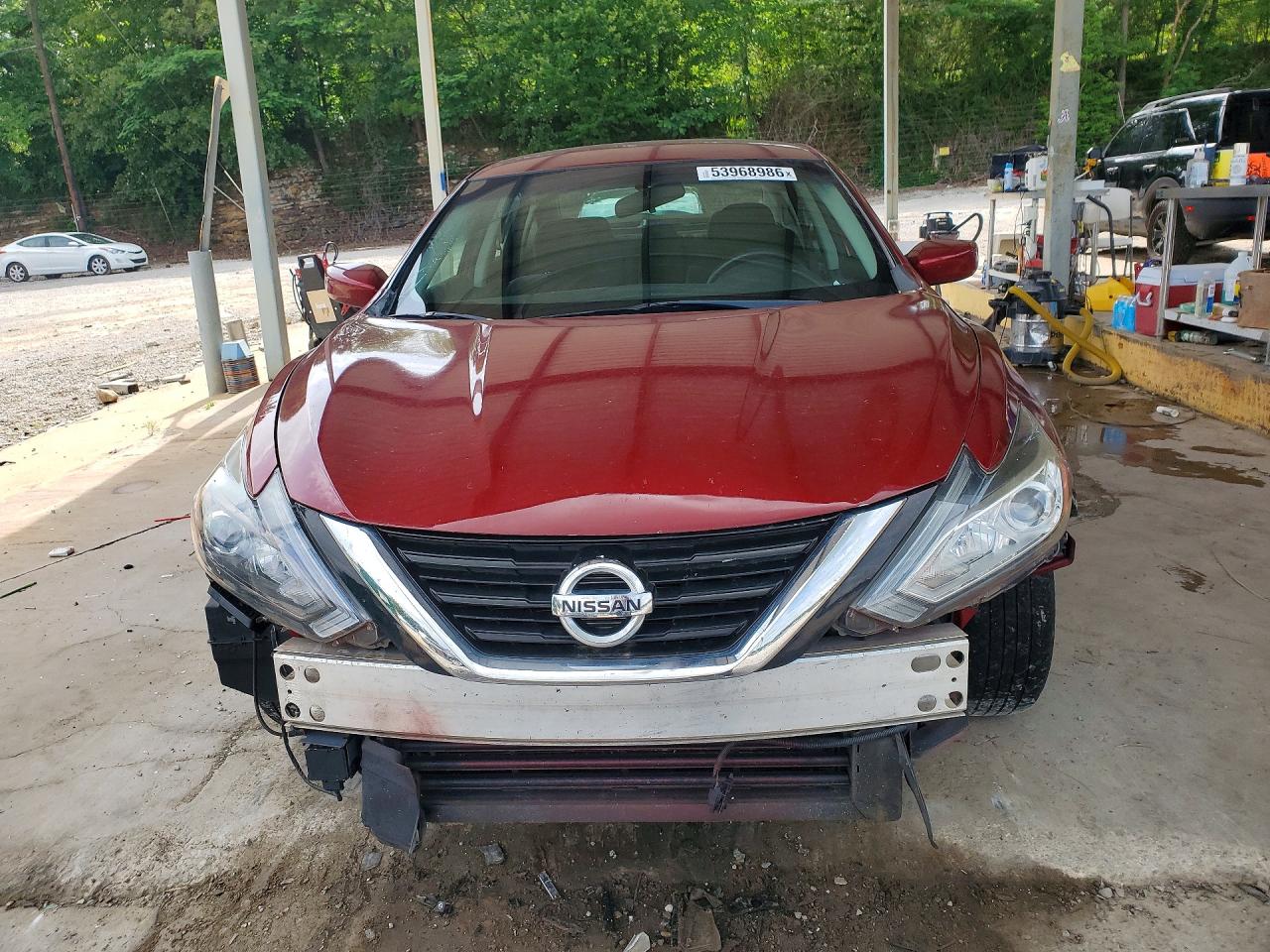 2018 Nissan Altima 2.5 S Red vin: 1N4AL3AP9JC246074
