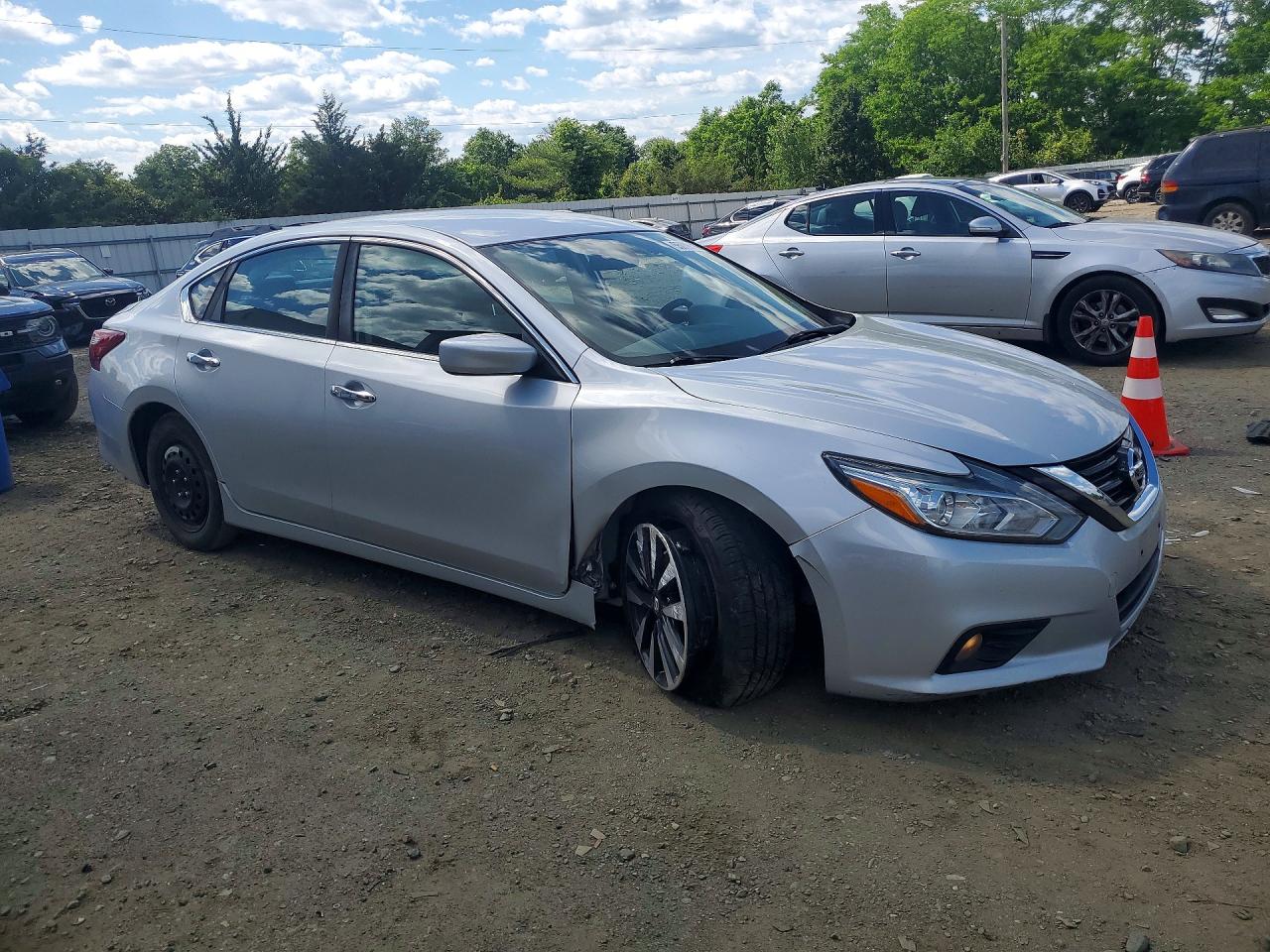 2018 Nissan Altima 2.5 Sv Silver vin: 1N4AL3AP9JC248794