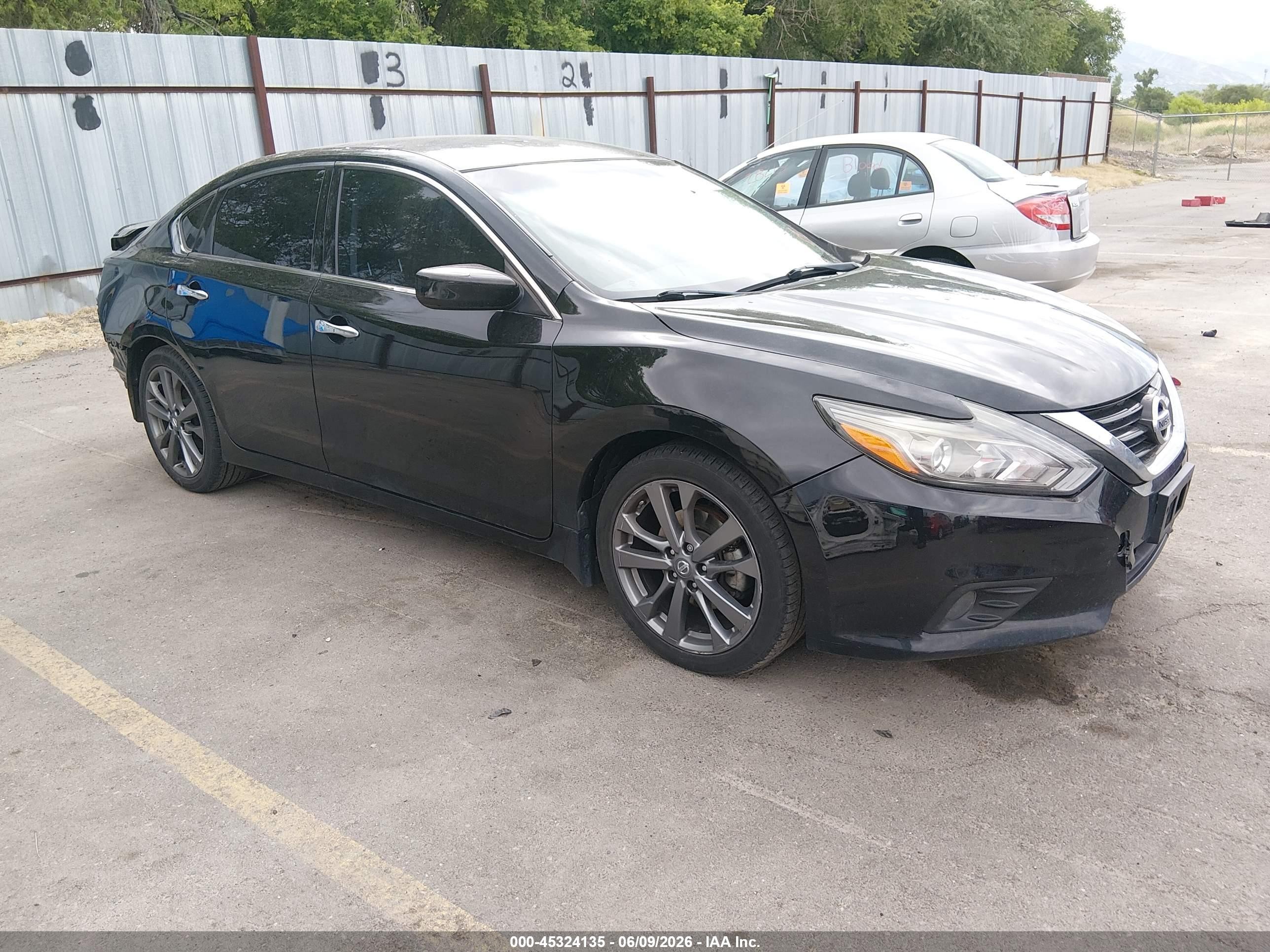 2018 Nissan Altima 2.5 Sr Черный vin: 1N4AL3AP9JC282556