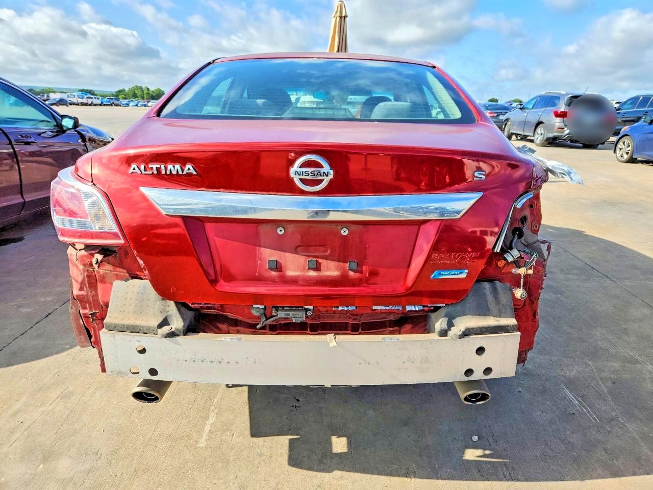 2013 Nissan Altima 2.5 Red vin: 1N4AL3APXDC102053