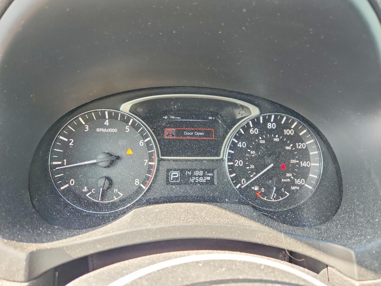 2013 Nissan Altima 2.5 Red vin: 1N4AL3APXDC102053