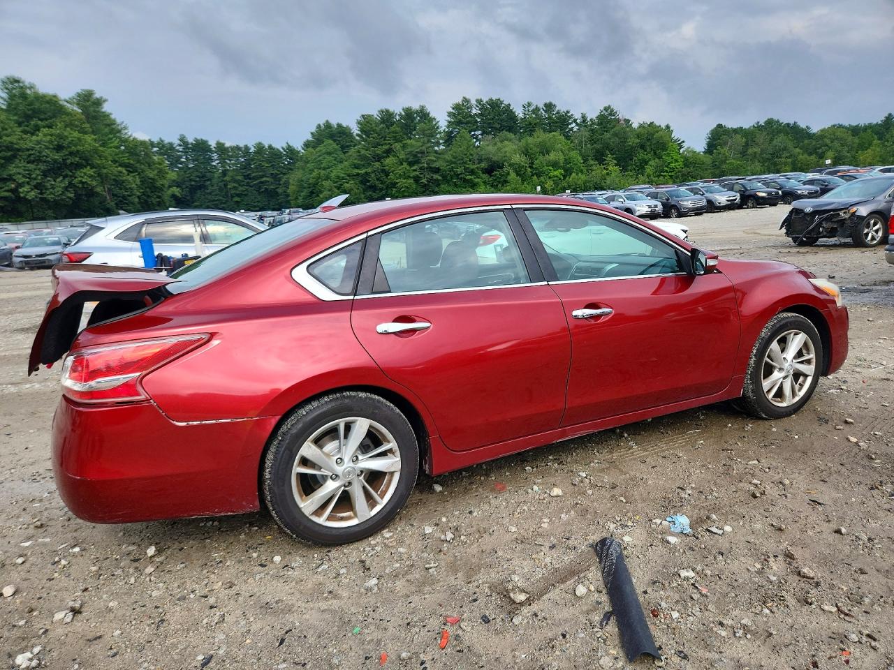 2013 Nissan Altima 2.5 Red vin: 1N4AL3APXDC110816