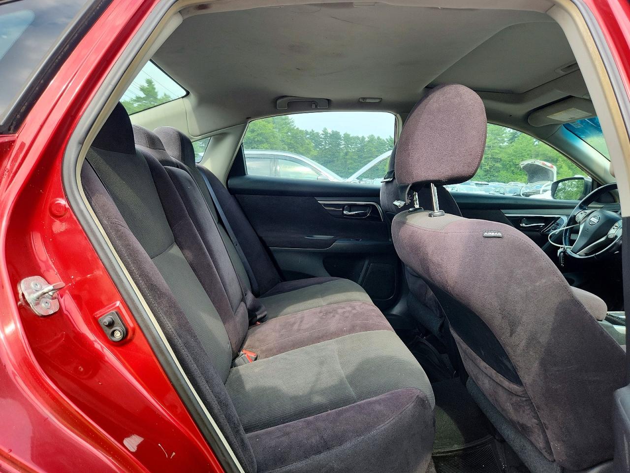 2013 Nissan Altima 2.5 Red vin: 1N4AL3APXDC110816