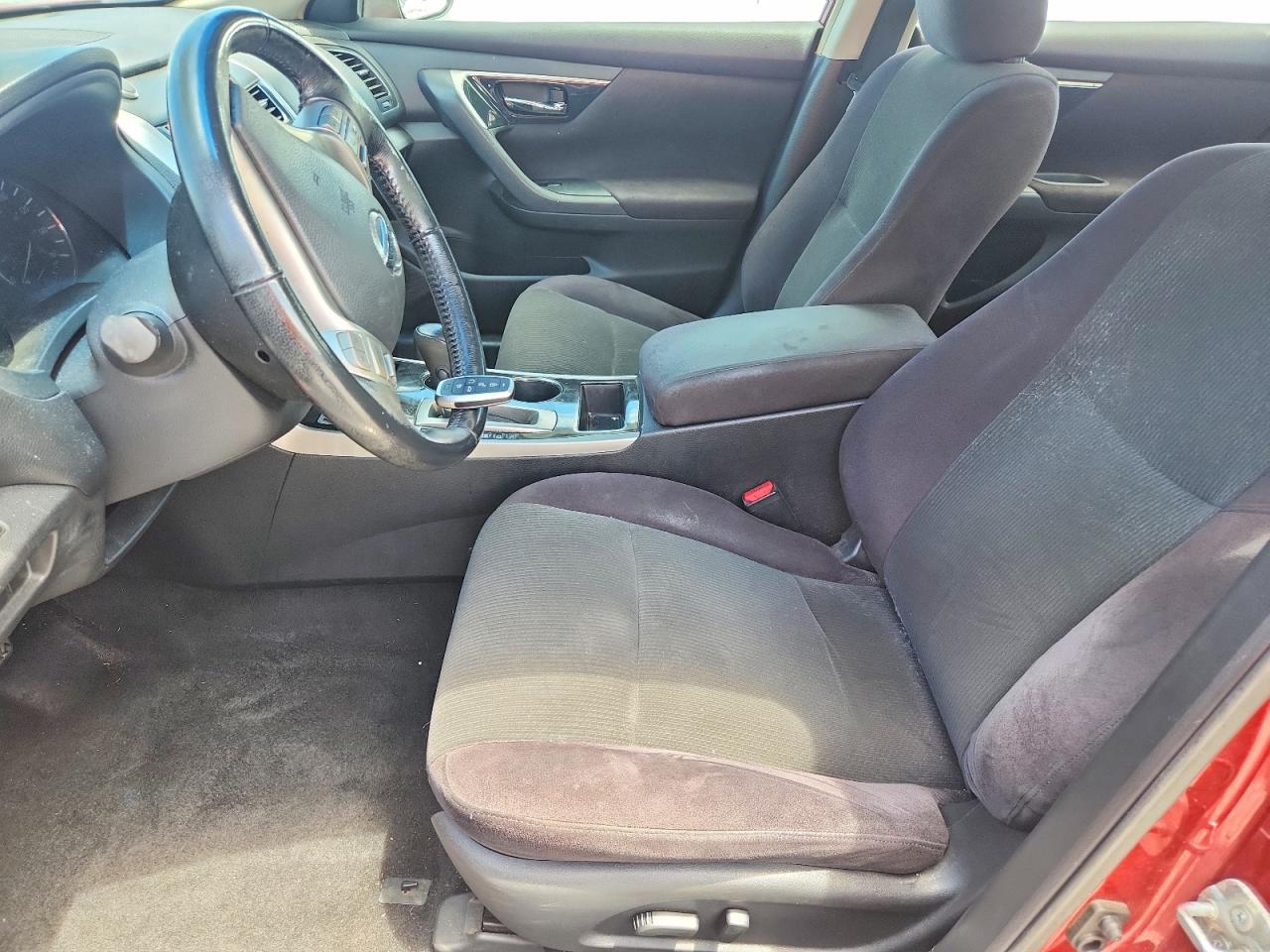 2013 Nissan Altima 2.5 Red vin: 1N4AL3APXDC117121