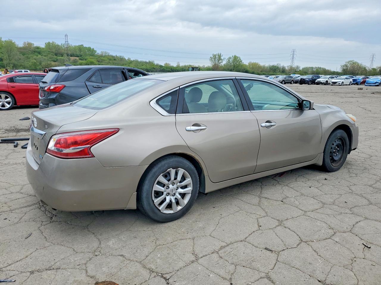 2013 Nissan Altima 2.5 Beige vin: 1N4AL3APXDC135280