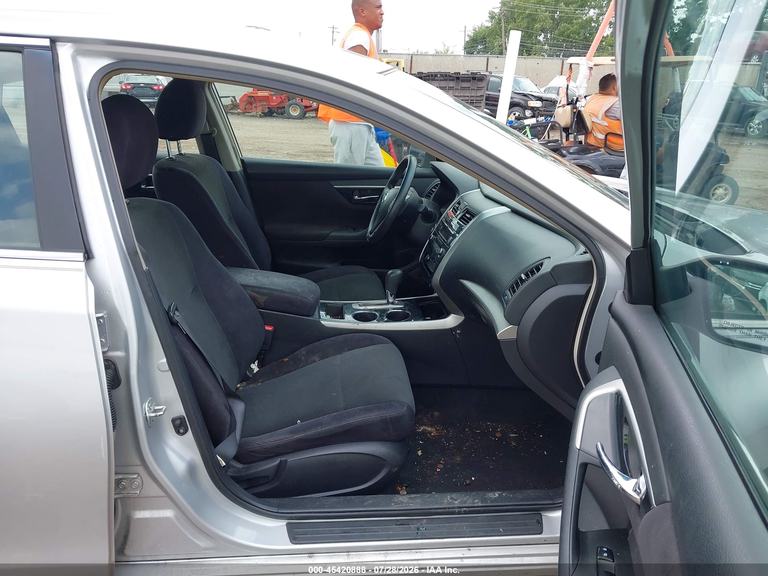 2013 Nissan Altima 2.5 S Silver vin: 1N4AL3APXDC150393