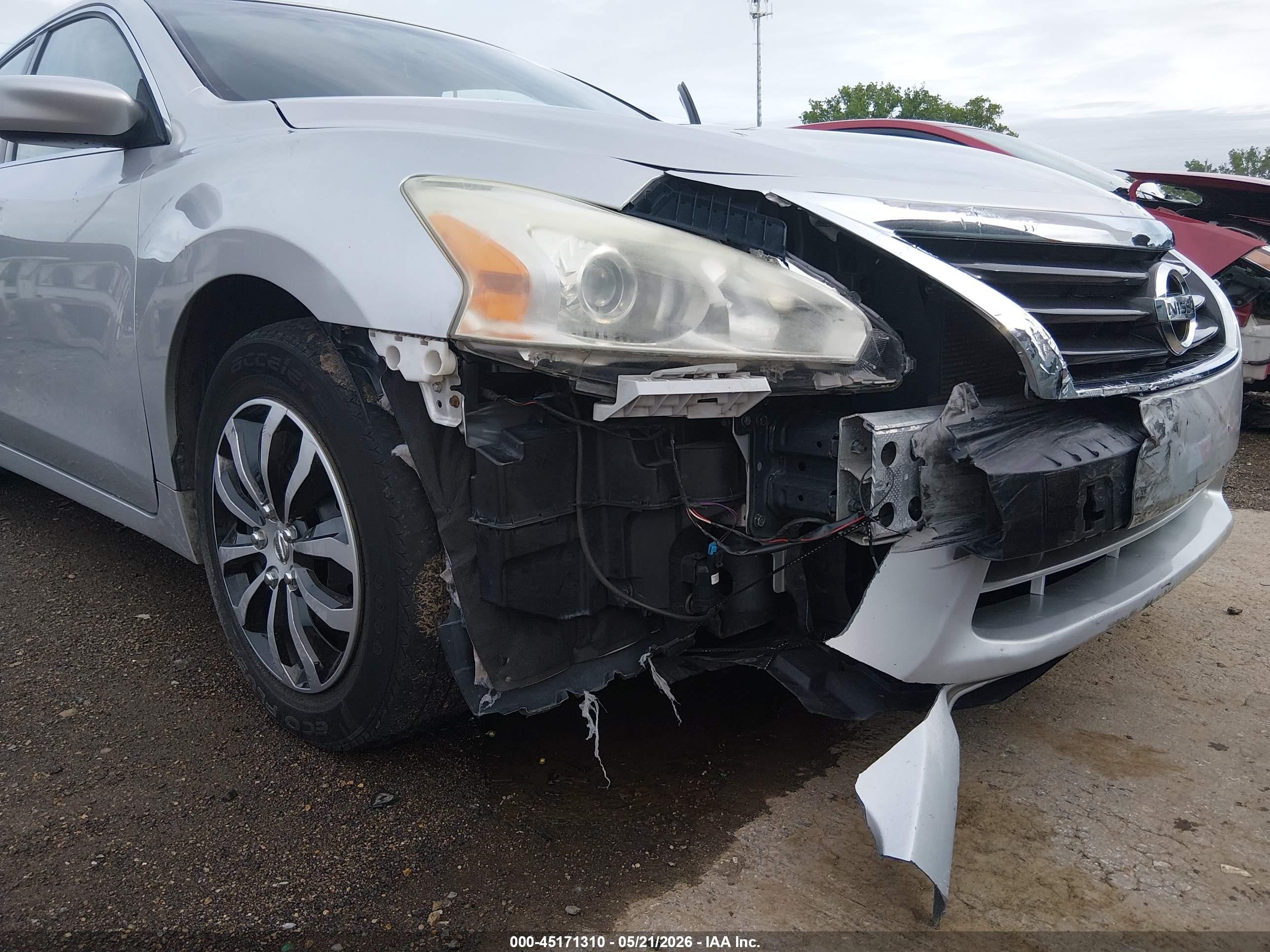 2013 Nissan Altima 2.5 S Silver vin: 1N4AL3APXDC151804