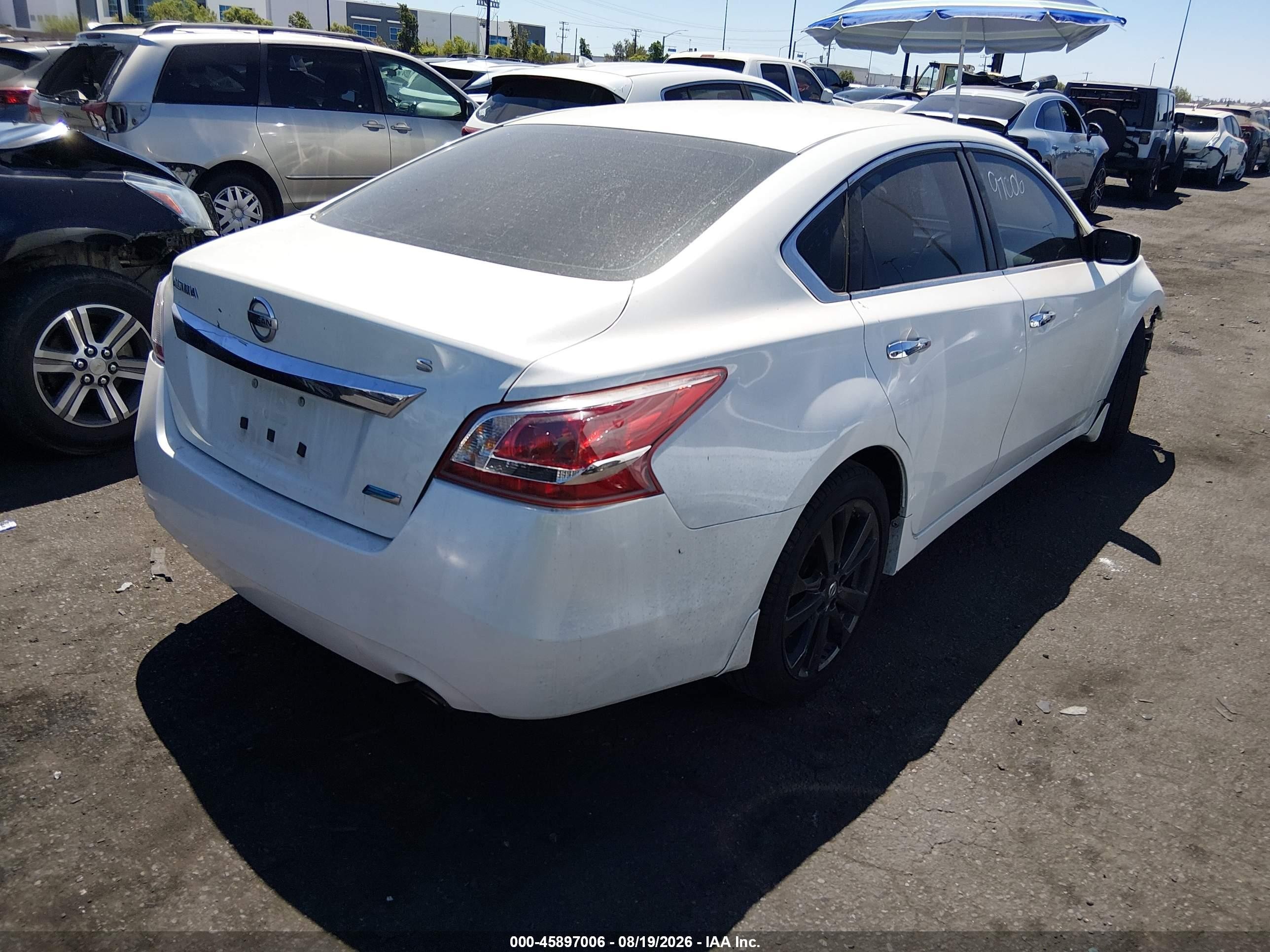 2013 Nissan Altima 2.5 S White vin: 1N4AL3APXDC172295