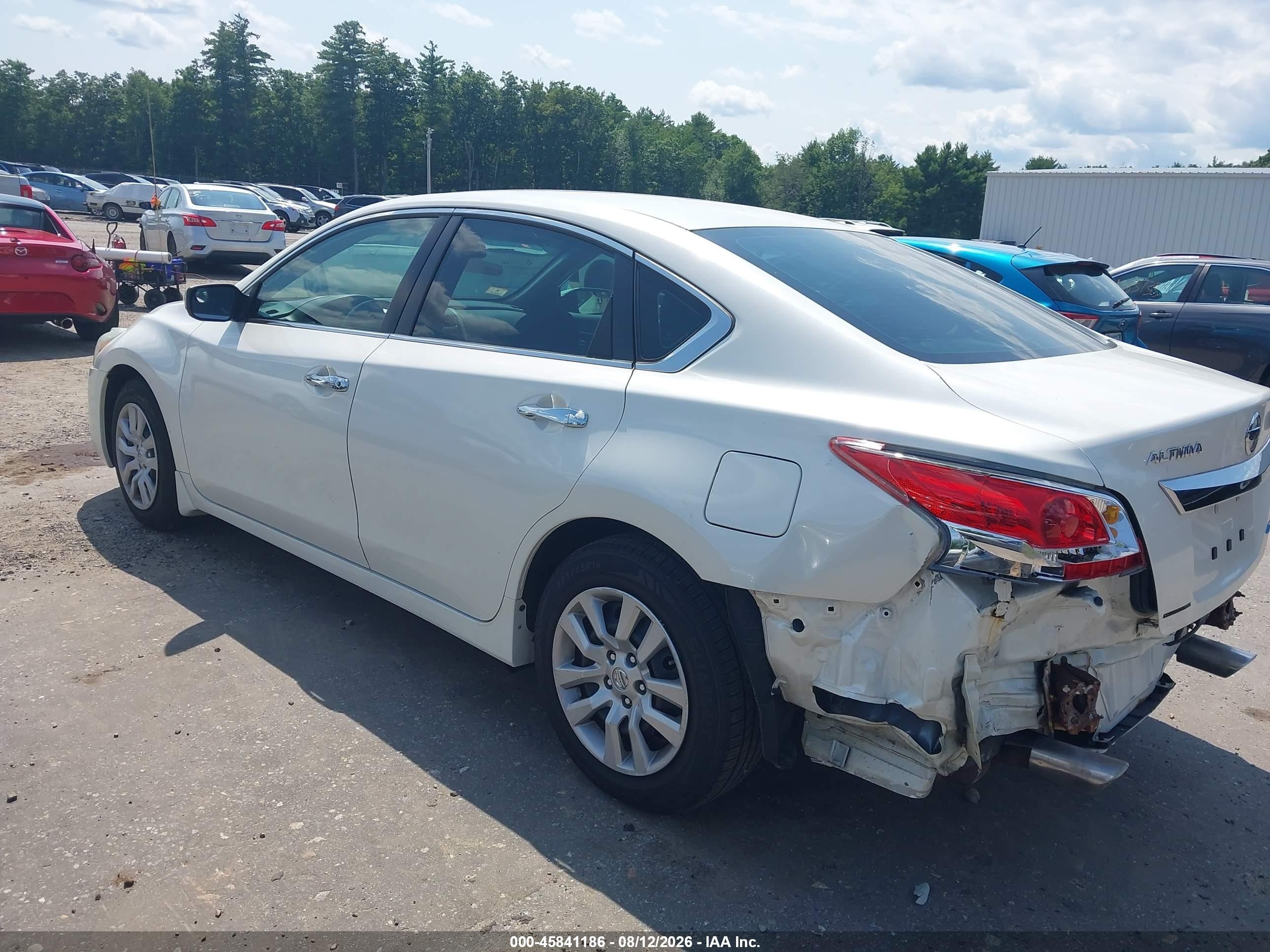 2013 Nissan Altima 2.5 S White vin: 1N4AL3APXDC187878
